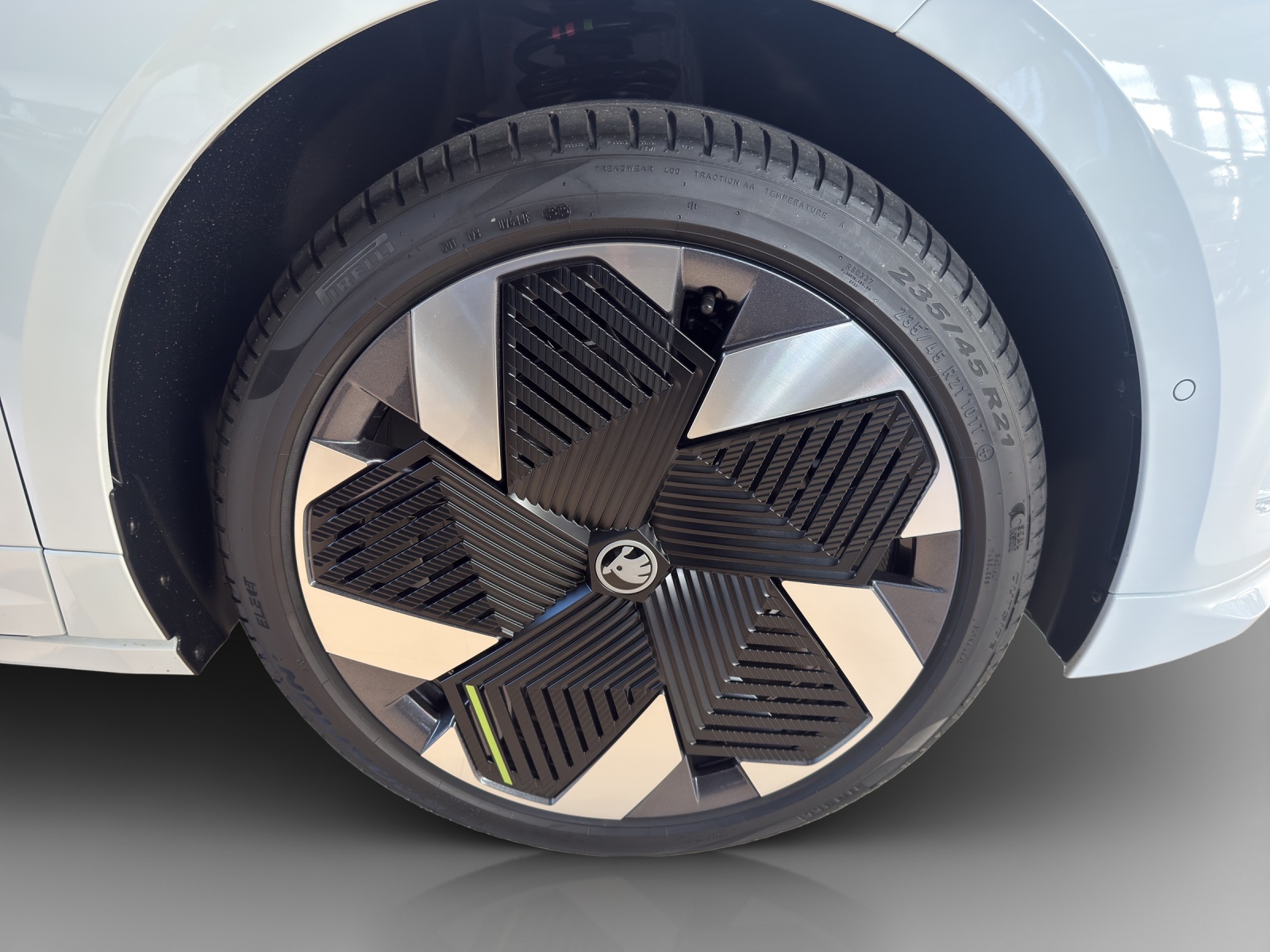 SKODA Enyaq Coupé RS 4x4-image-13