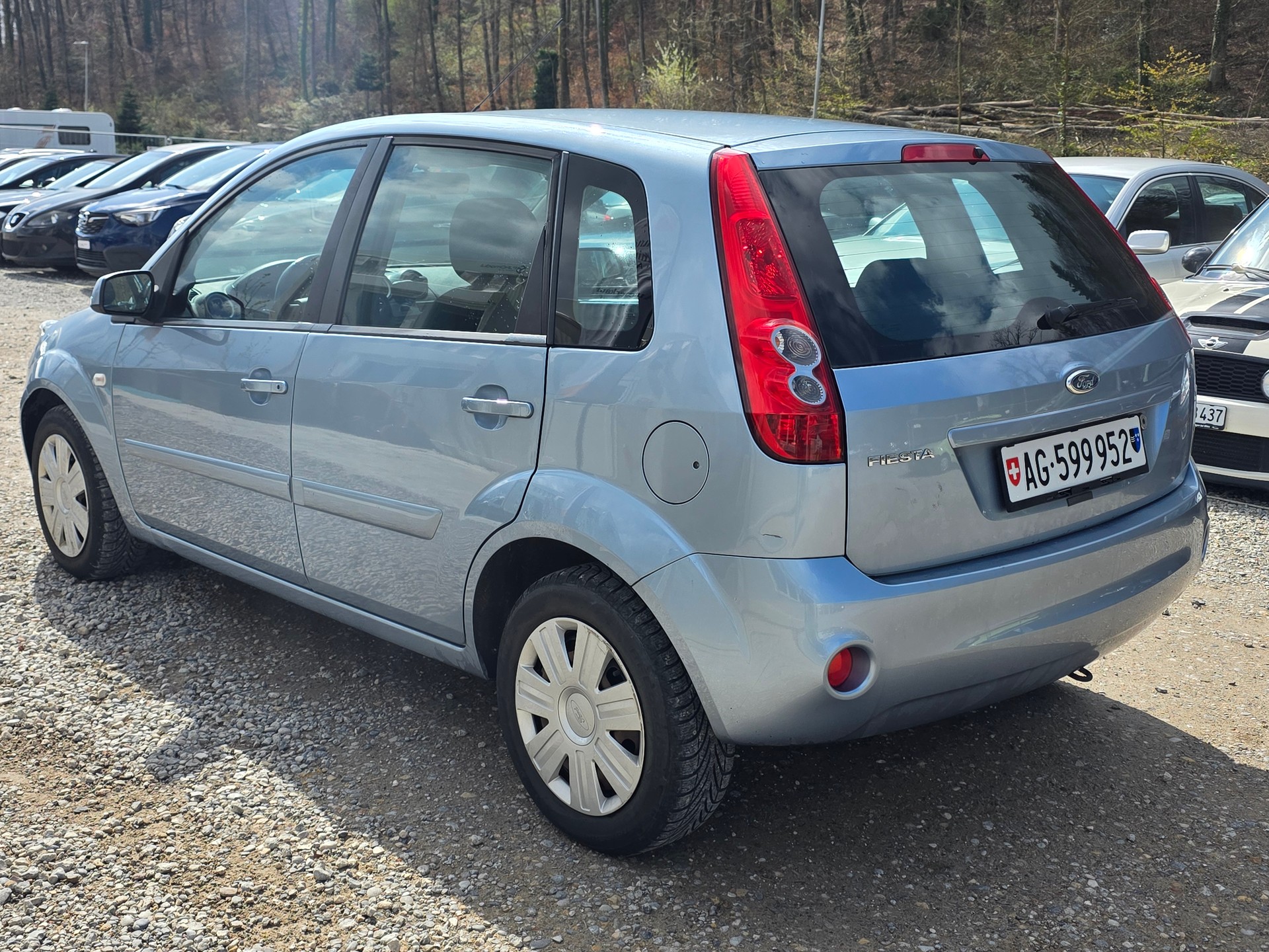 FORD Fiesta 1.4 16V Trend-image-2