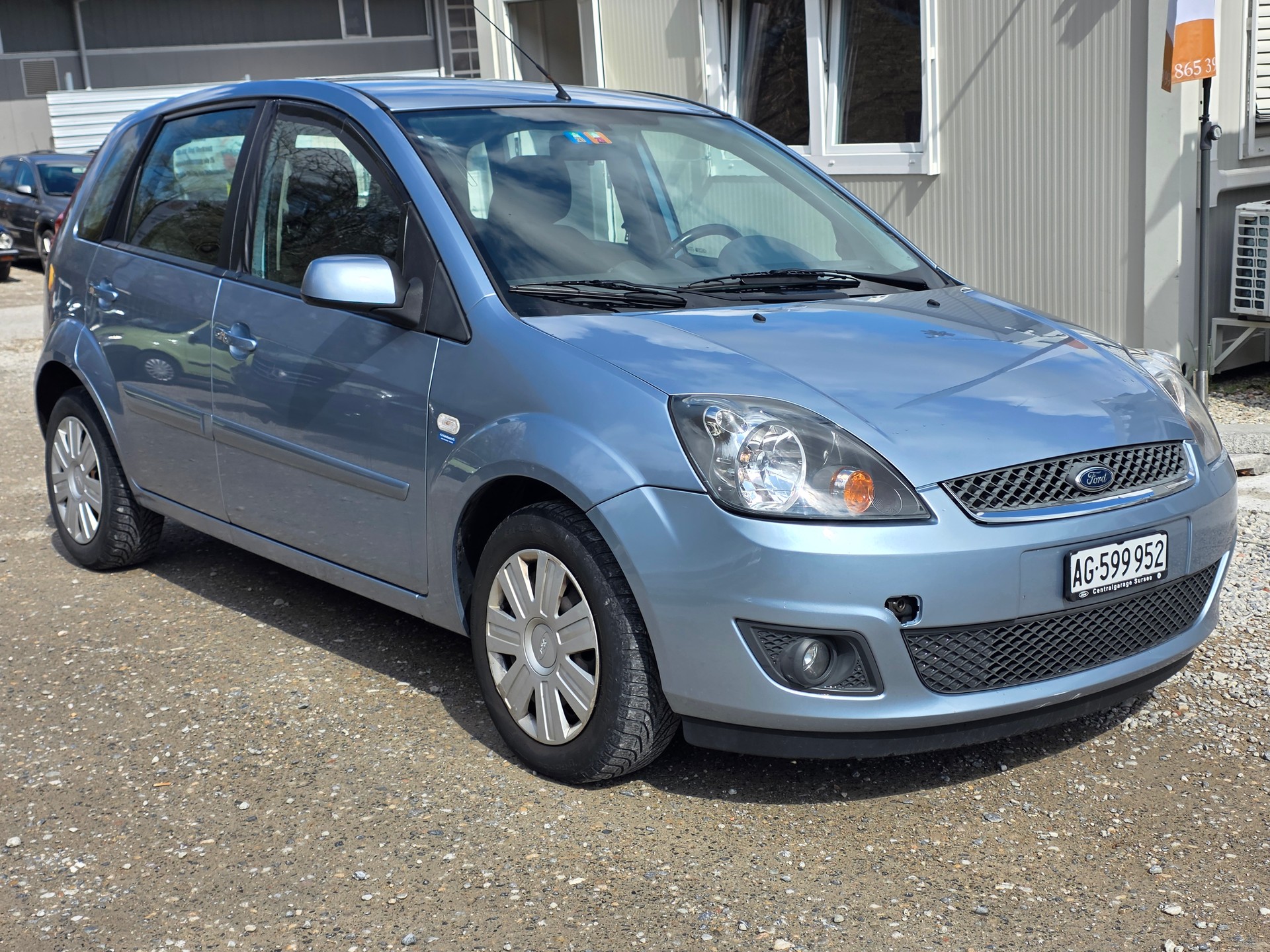 FORD Fiesta 1.4 16V Trend-image-6