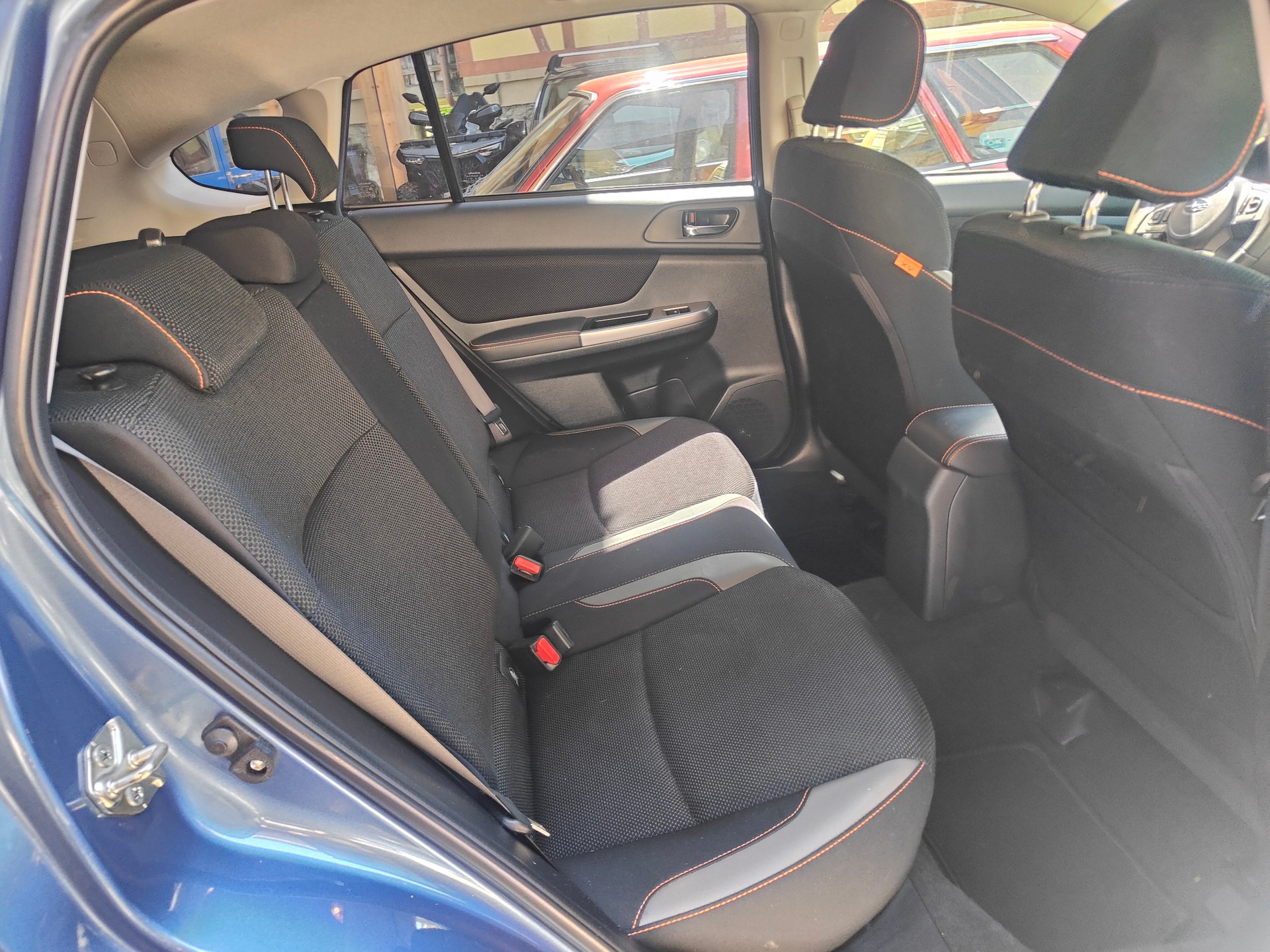 SUBARU XV 2.0 Swiss Two AWD CVT-image-6