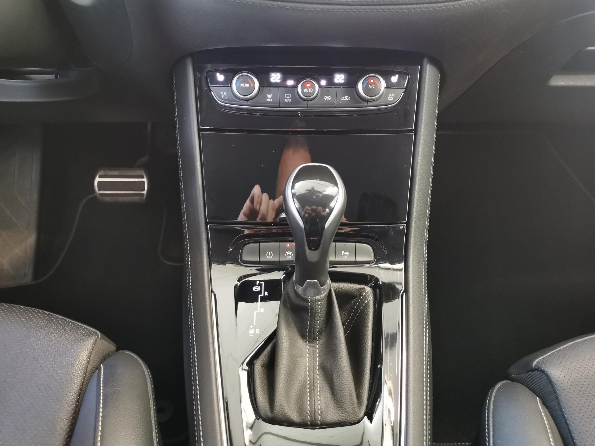 OPEL Grandland X 2.0 CDTi Ultimate-image-10