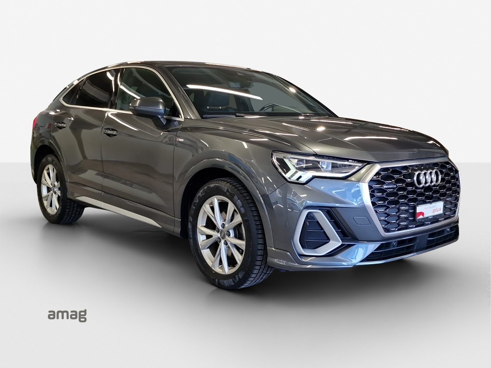 AUDI Q3 Sportback 35 TDI quattro S-tronic-image-4