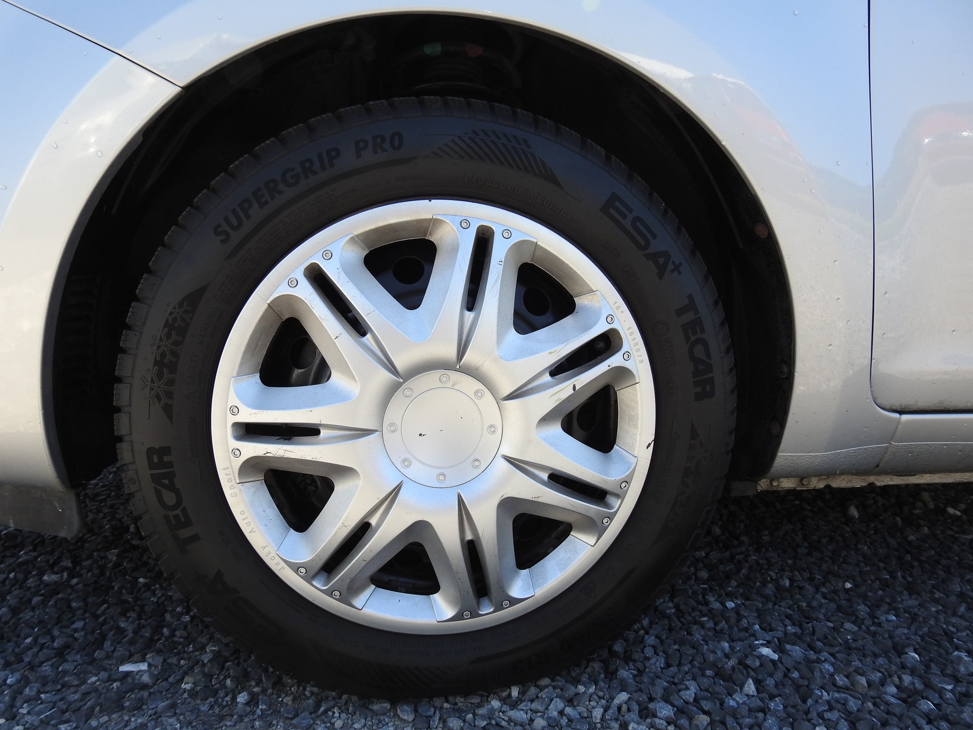 HYUNDAI i20 1.2 Comfort-image-8