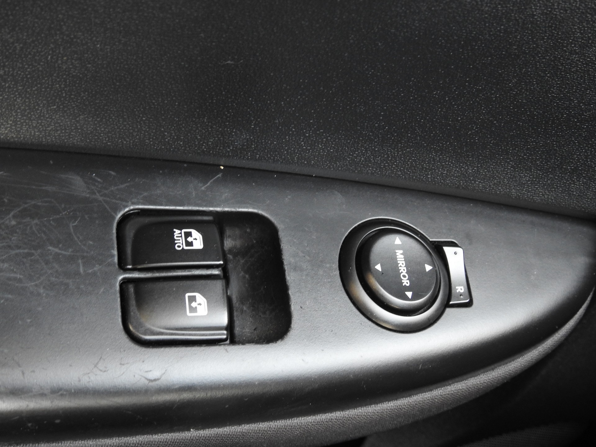 HYUNDAI i20 1.2 Comfort-image-24