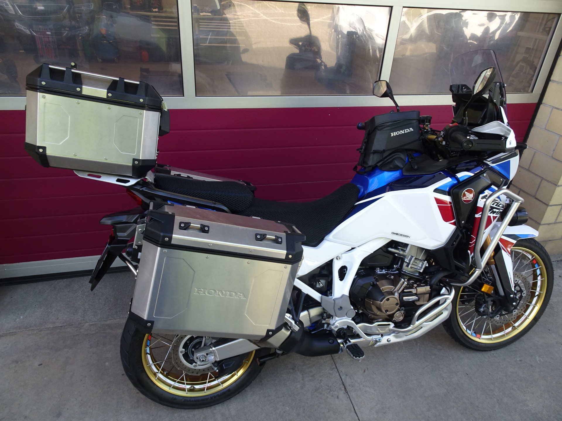 HONDA CRF 1100 DCT Africa Twin Adventure-image-14