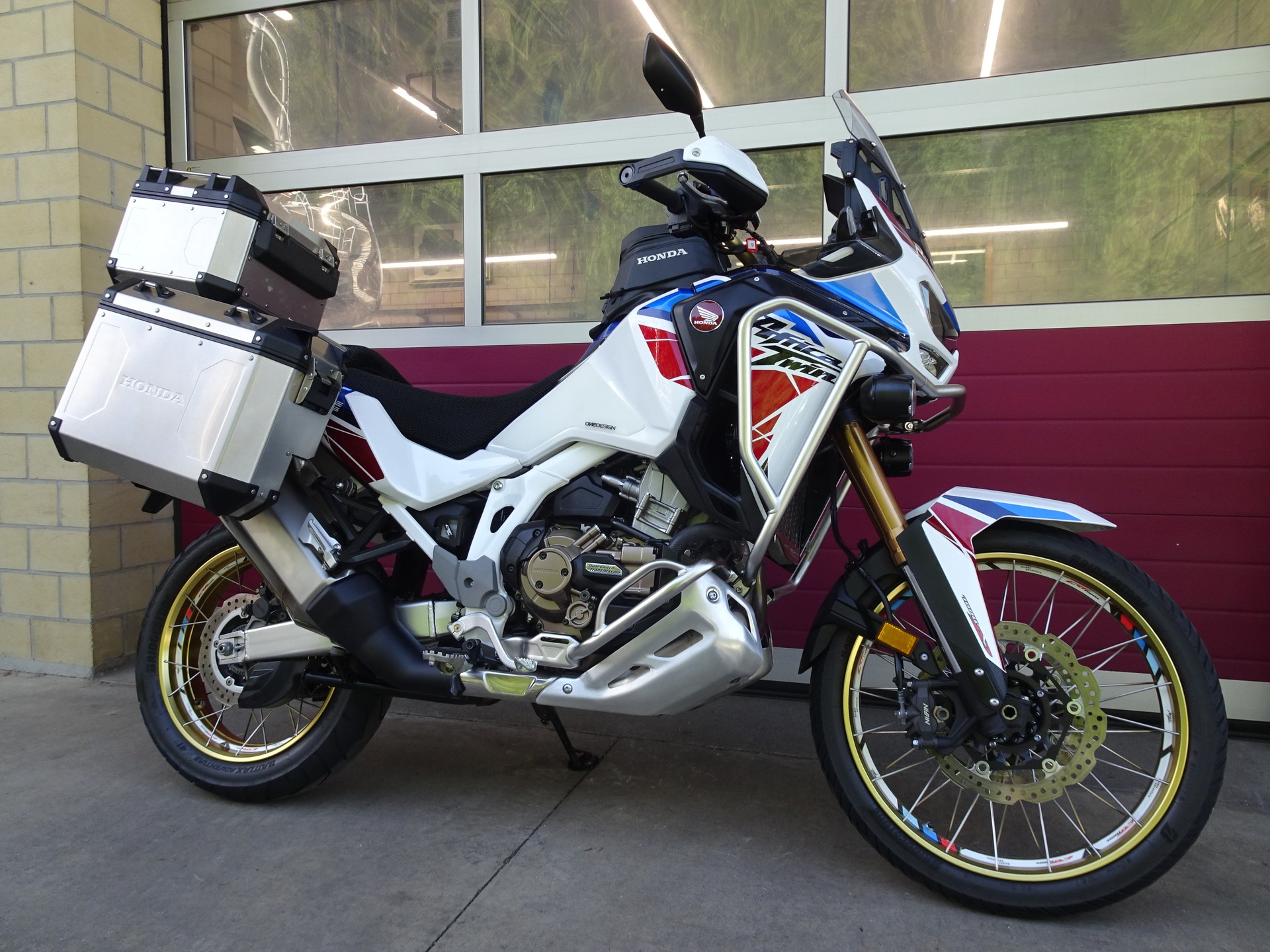 HONDA CRF 1100 DCT Africa Twin Adventure-image-10