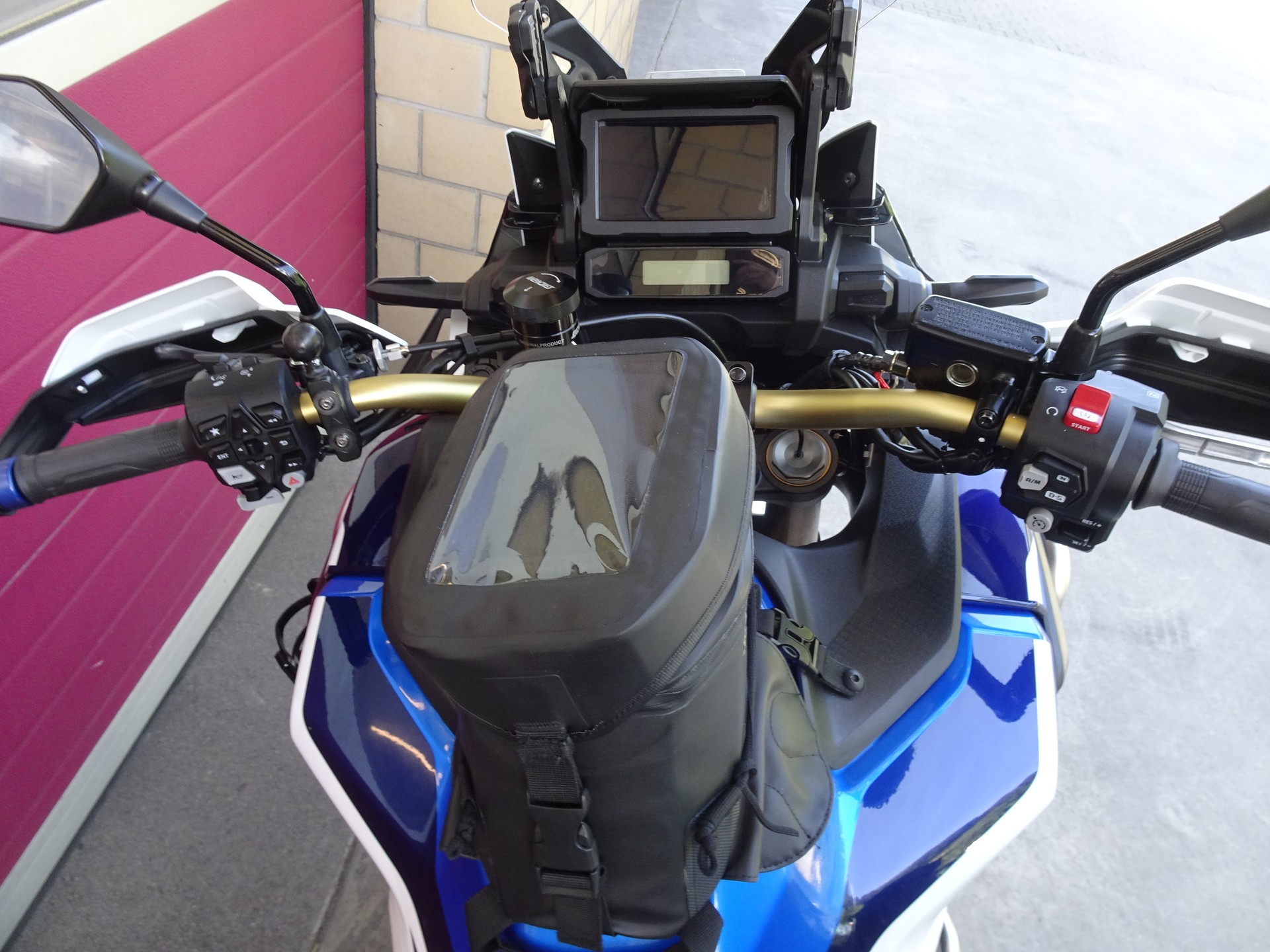 HONDA CRF 1100 DCT Africa Twin Adventure-image-5