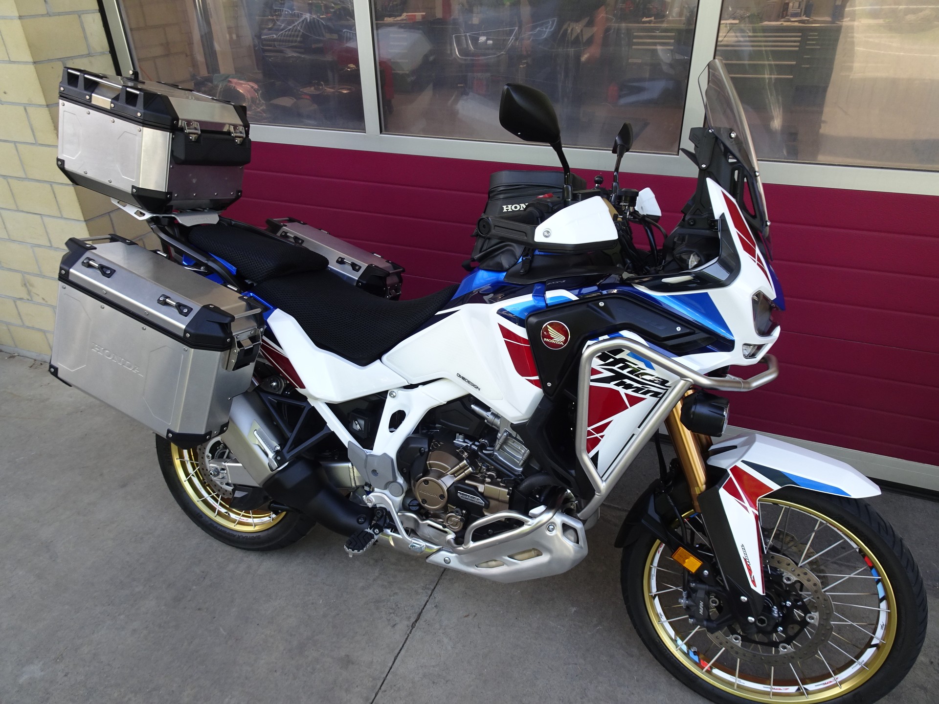 HONDA CRF 1100 DCT Africa Twin Adventure-image-15