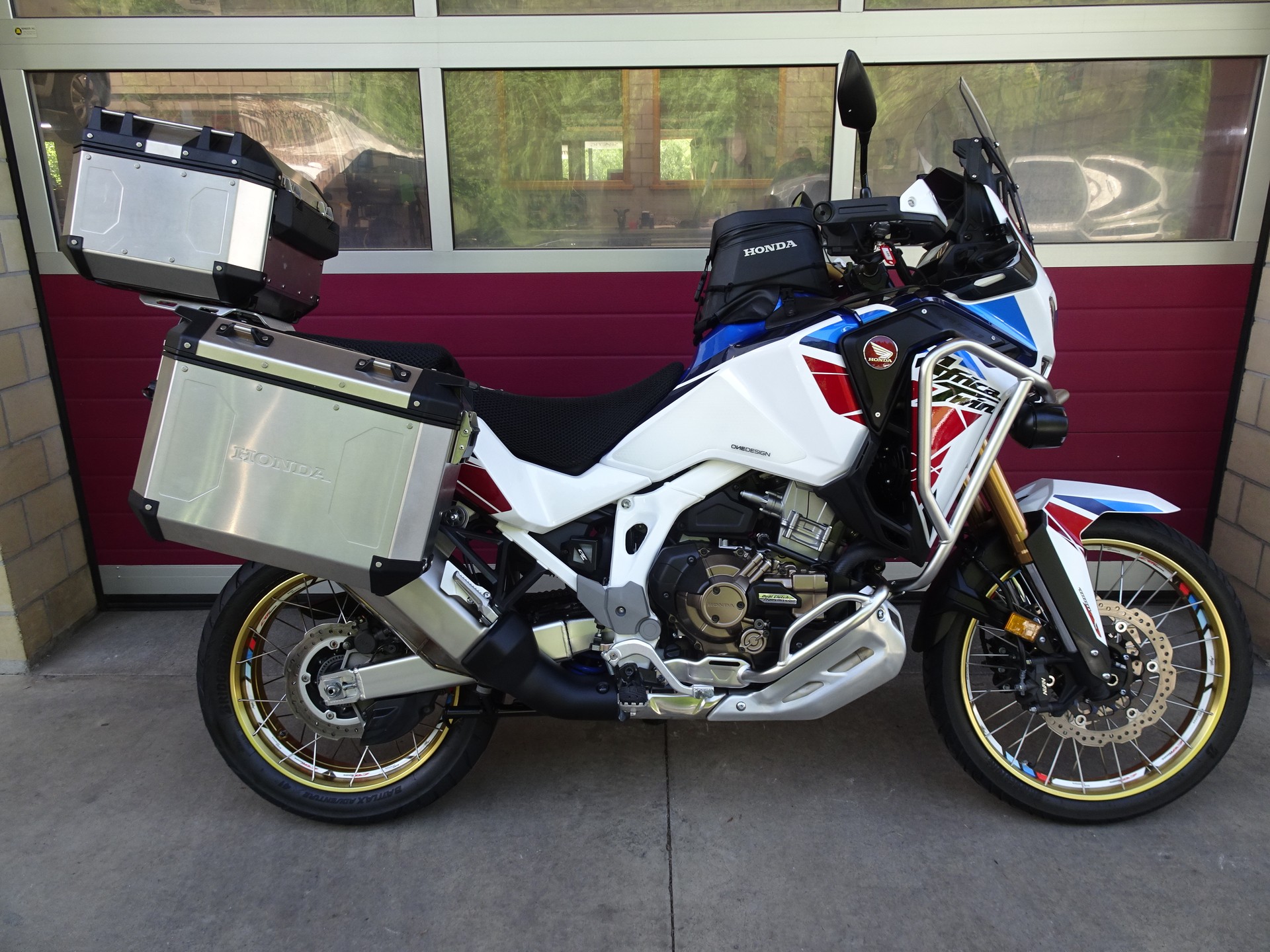 HONDA CRF 1100 DCT Africa Twin Adventure-image-0