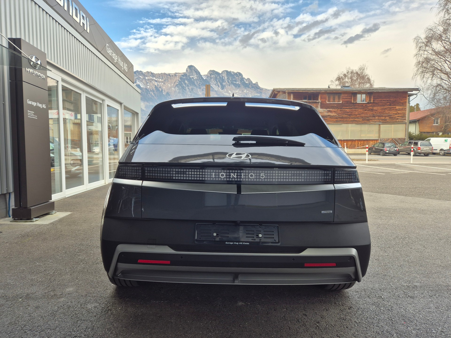 HYUNDAI Ioniq 5 84kWh Amplia 4WD-image-2