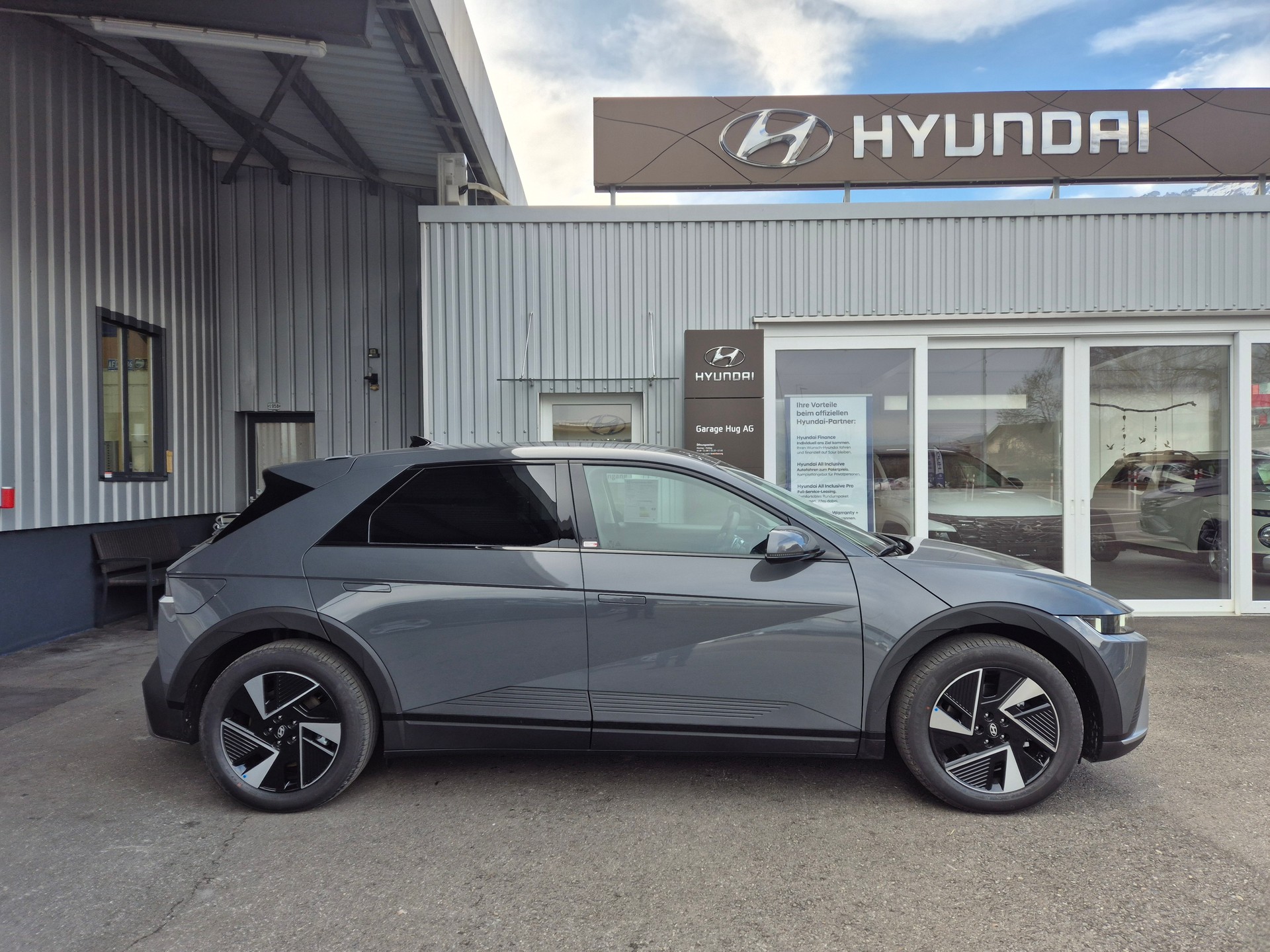HYUNDAI Ioniq 5 84kWh Amplia 4WD-image-1