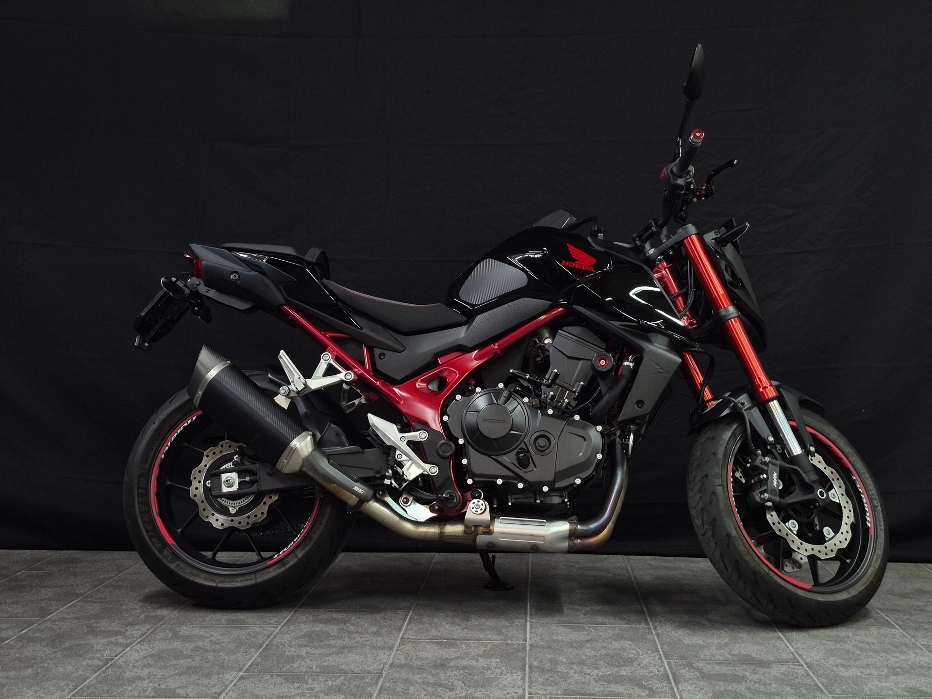 HONDA CB 750 Hornet-image-1