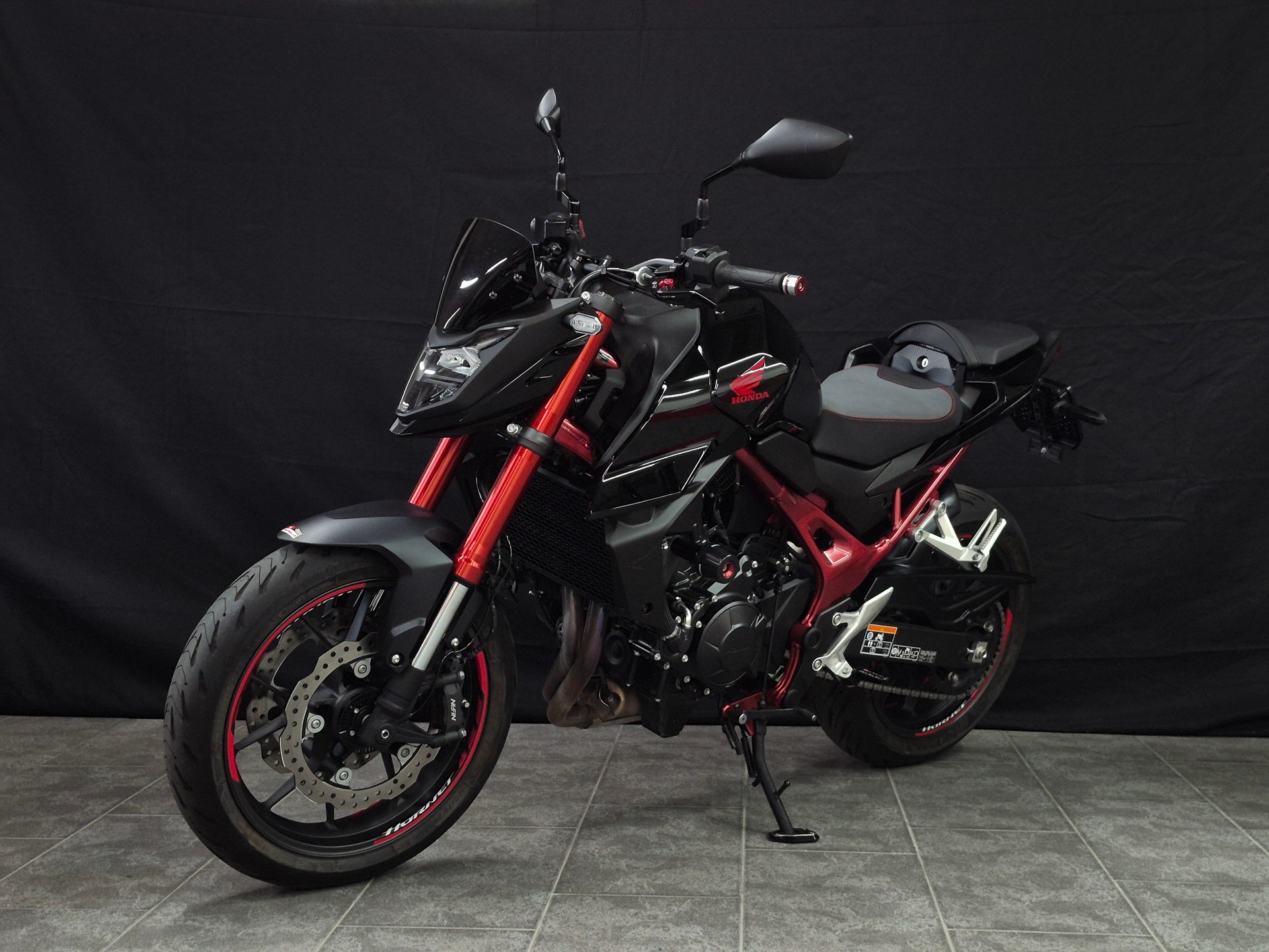 HONDA CB 750 Hornet-image-13
