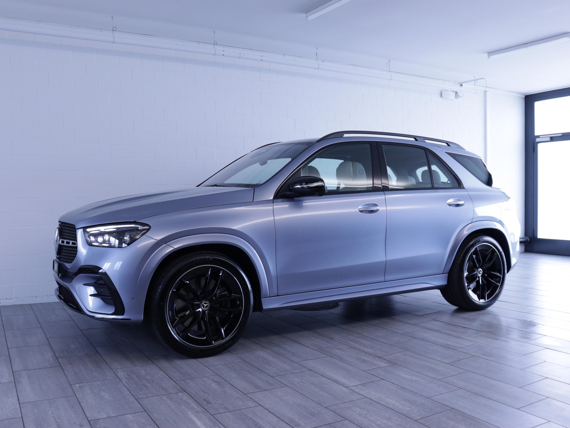 MERCEDES-BENZ GLE 450 d AMG Line 4matic-showroom-element-1