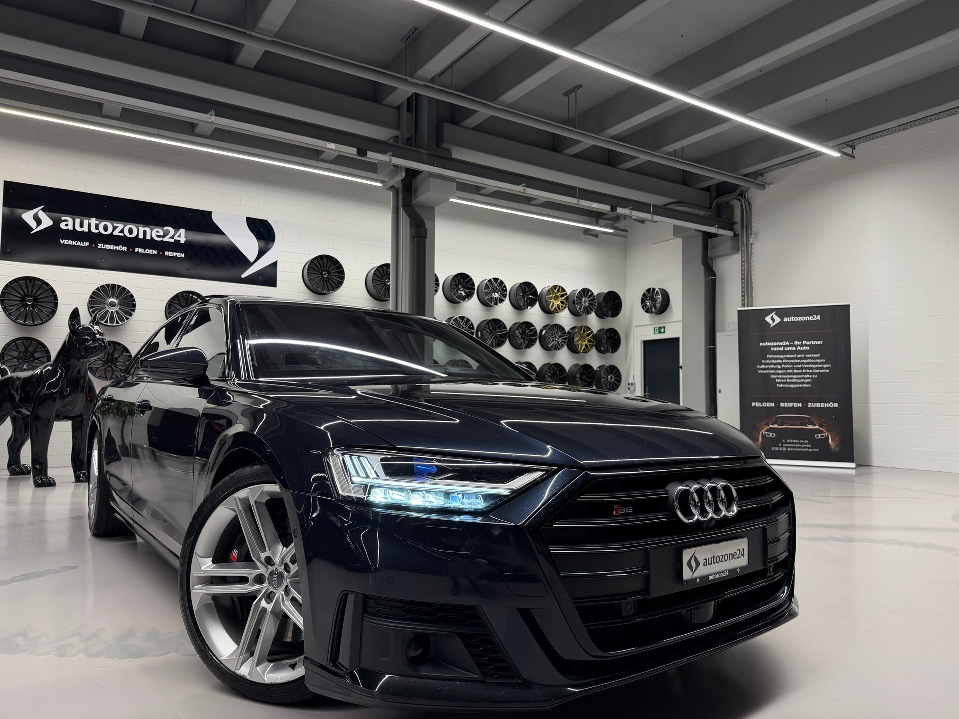AUDI S8 4.0 V8 TFSI quattro T-Tronic *Top Ausstattung*Lückenlose Servicehistorie bei Audi*Frisch MFK*-showroom-element-3