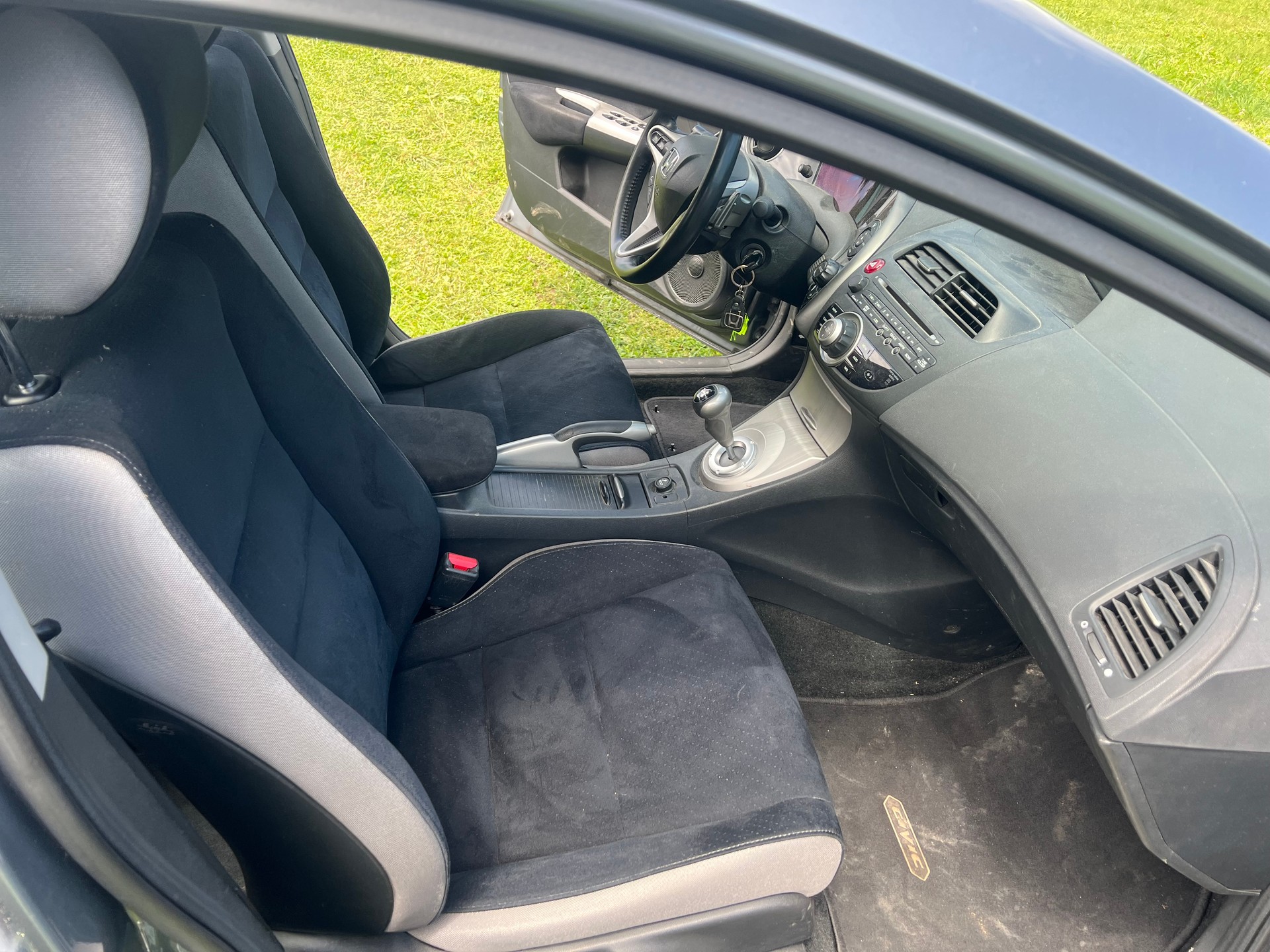 HONDA Civic 1.8i-image-9