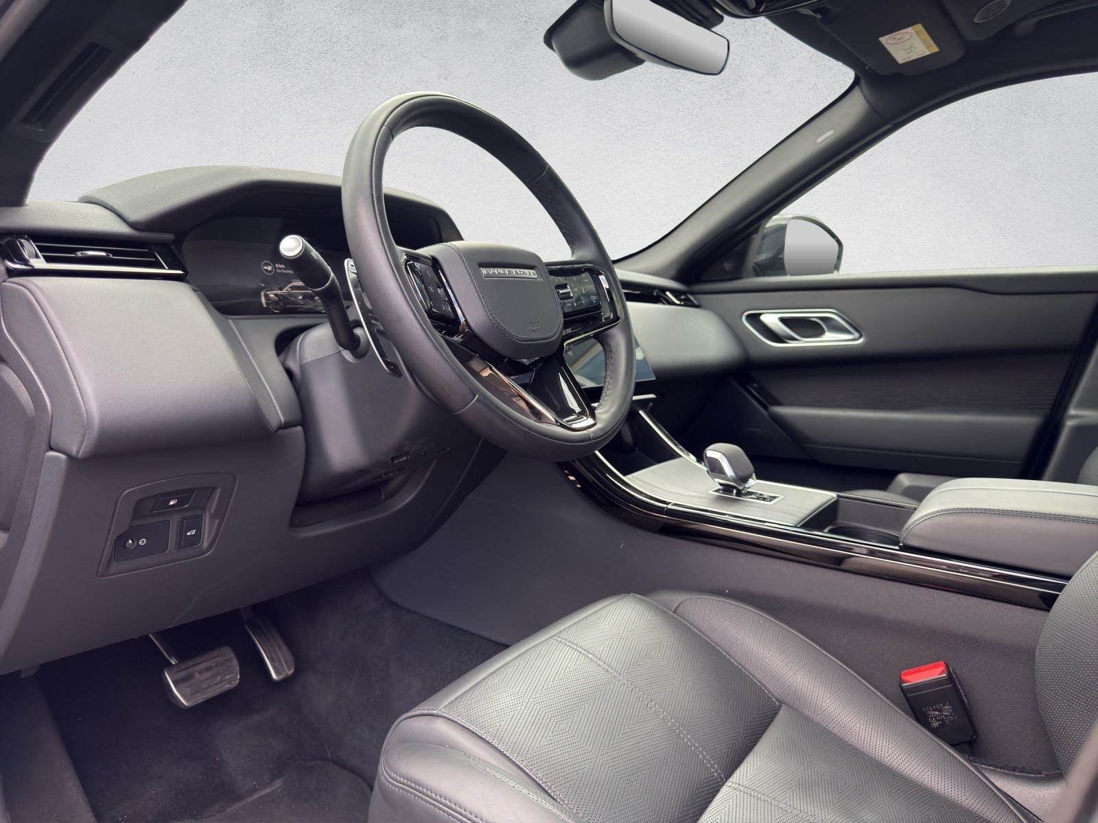 LAND ROVER Range Rover Velar Auto-Dynamic P400e 2.0 I4 PHEV HSE Automatic-image-14