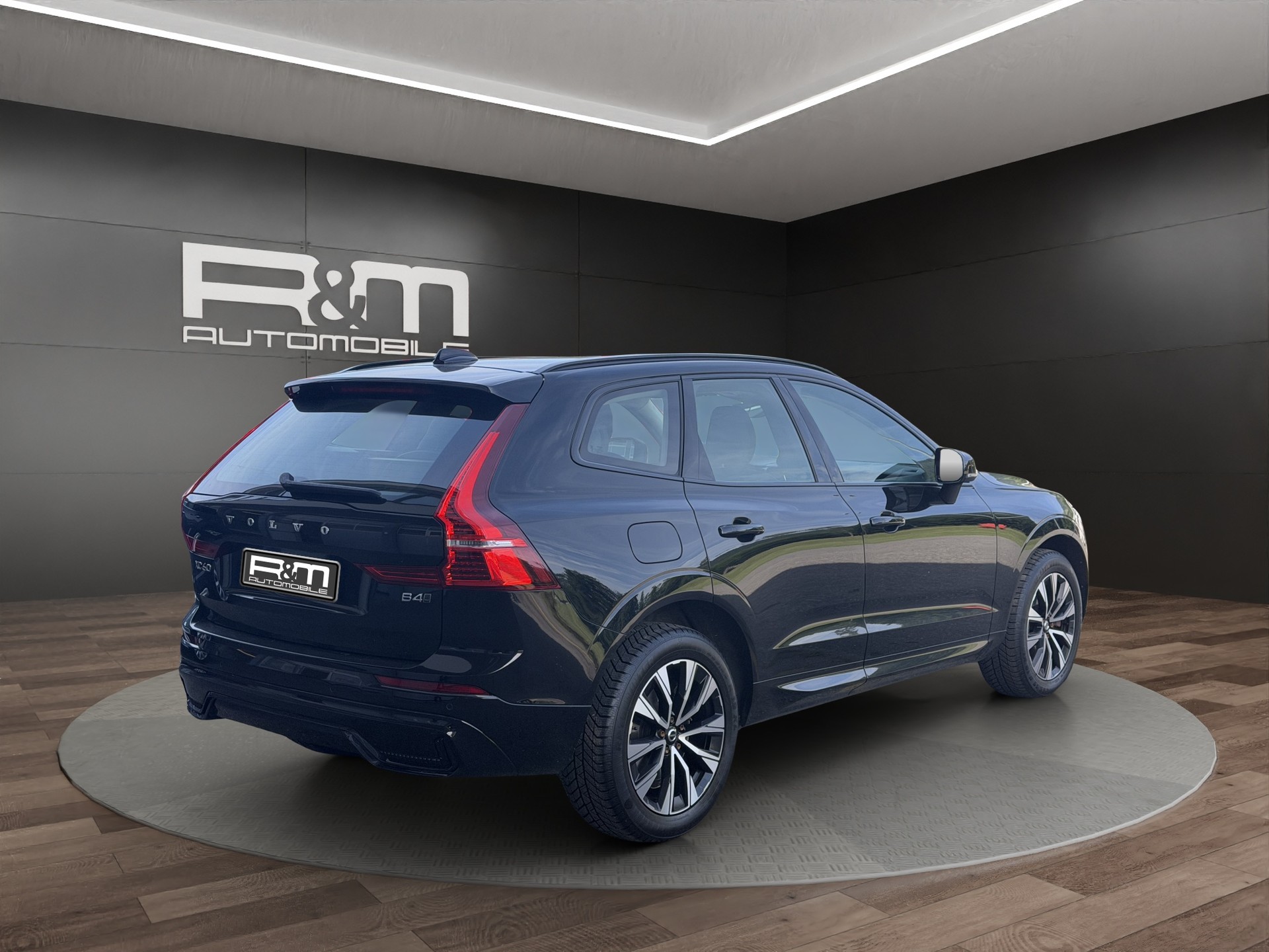 VOLVO XC60 B4 Diesel Mild Hybrid AWD Plus Dark Geartronic-showroom-element-3