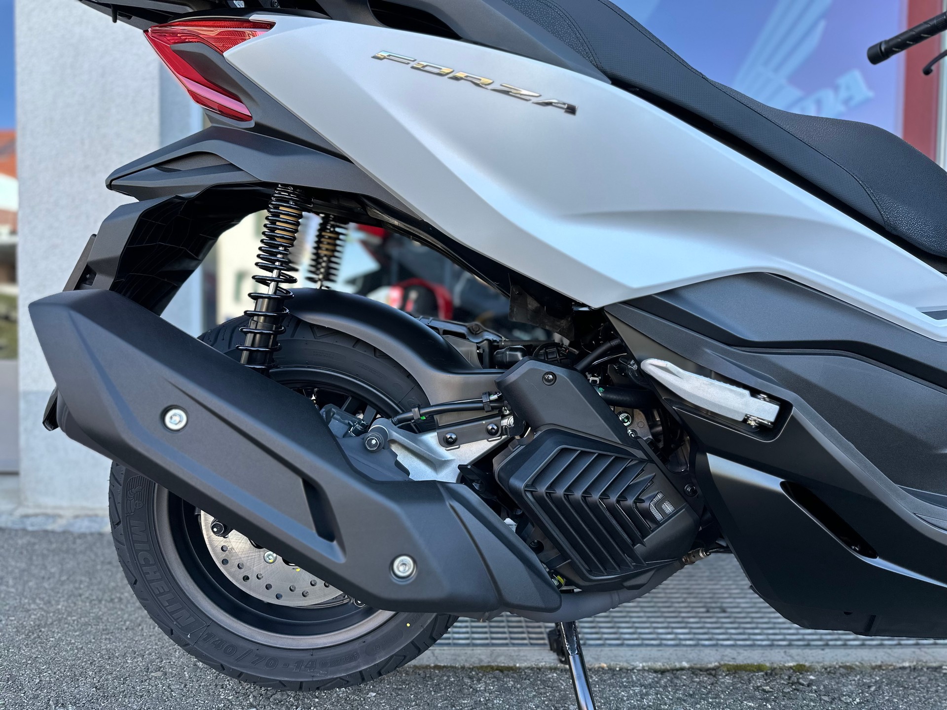 HONDA Forza 125 Smart Top Box 2026-image-5