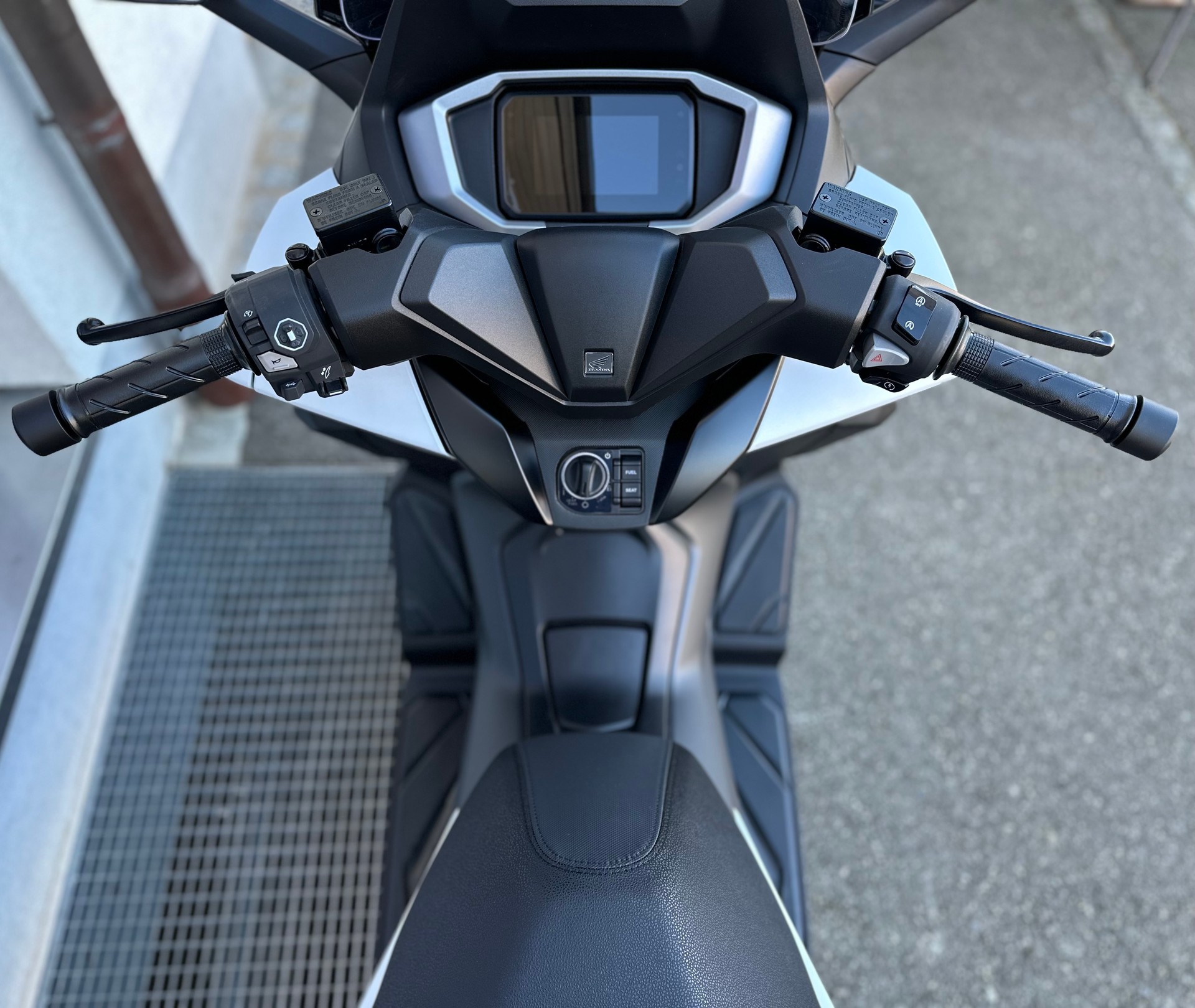 HONDA Forza 125 Smart Top Box 2026-image-7