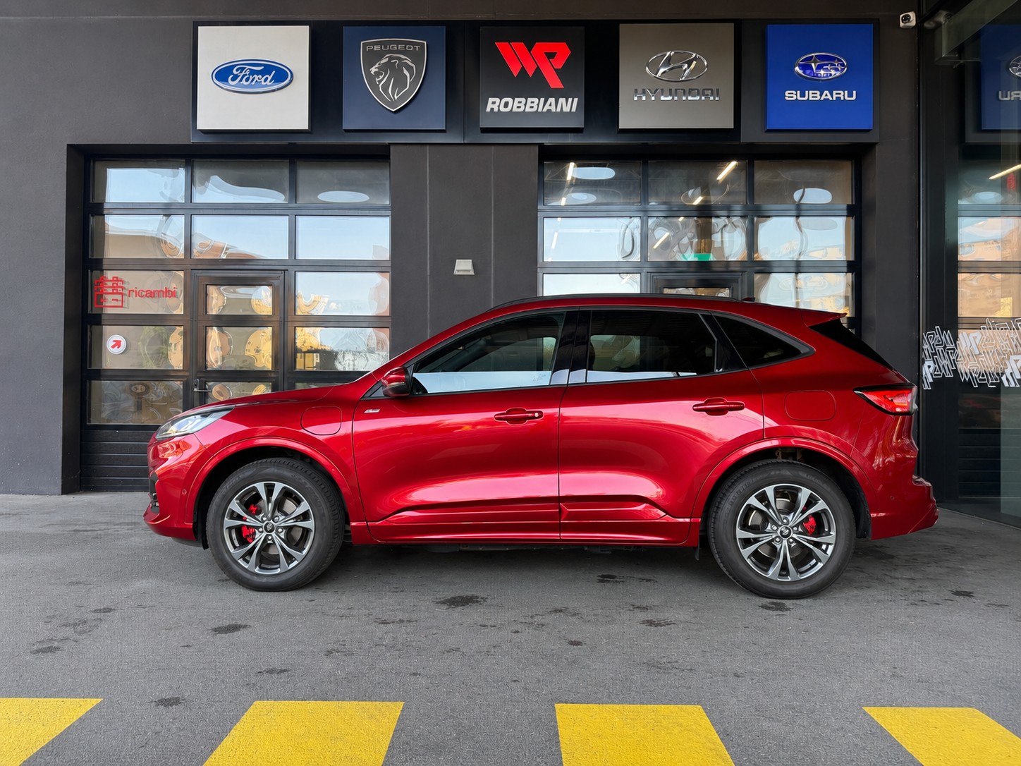 FORD Kuga 2.5 PHEV ST-Line X-showroom-element-1