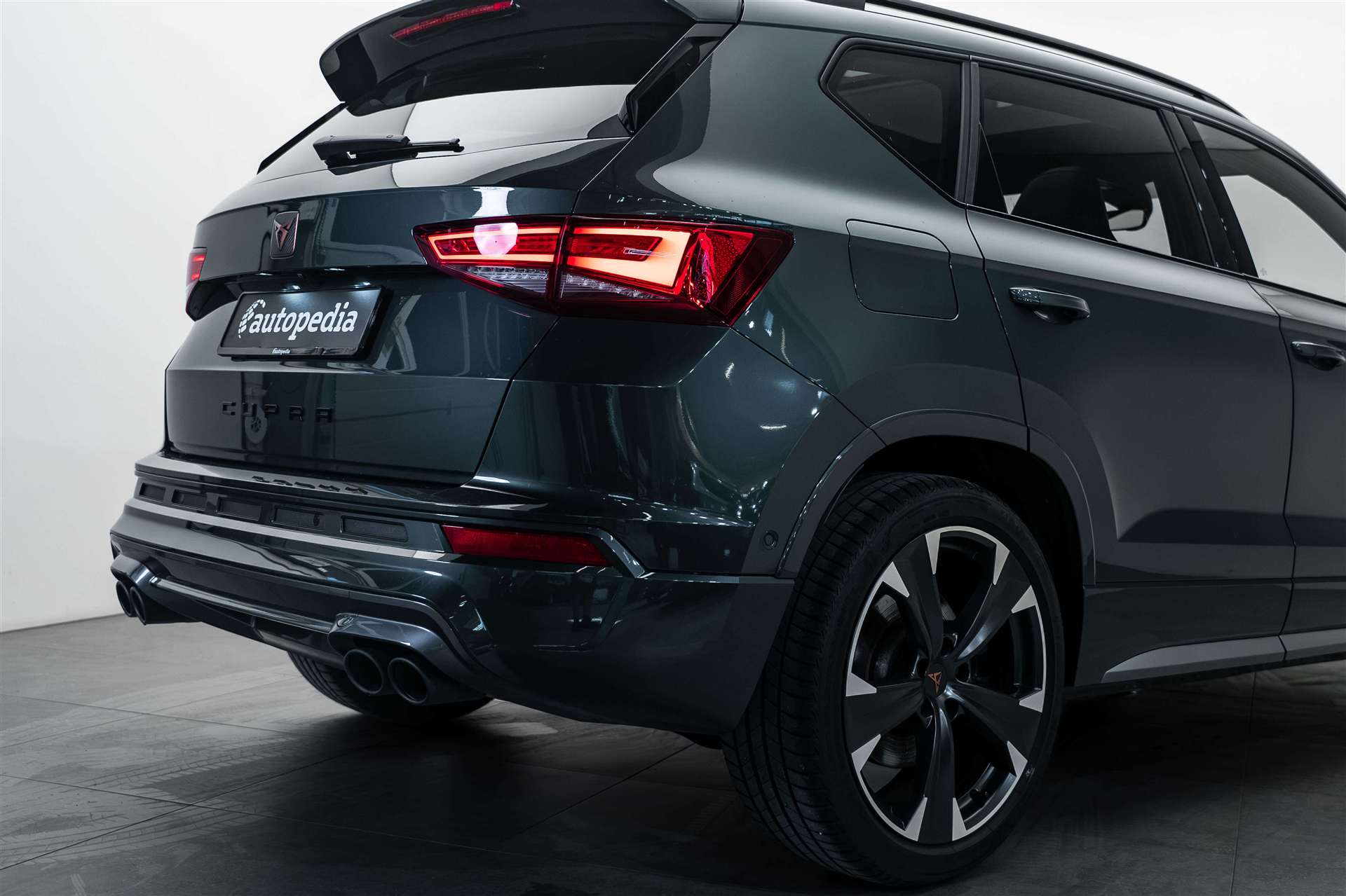 CUPRA Ateca 2.0TSI 4Drive DSG 300PS-showroom-element-2