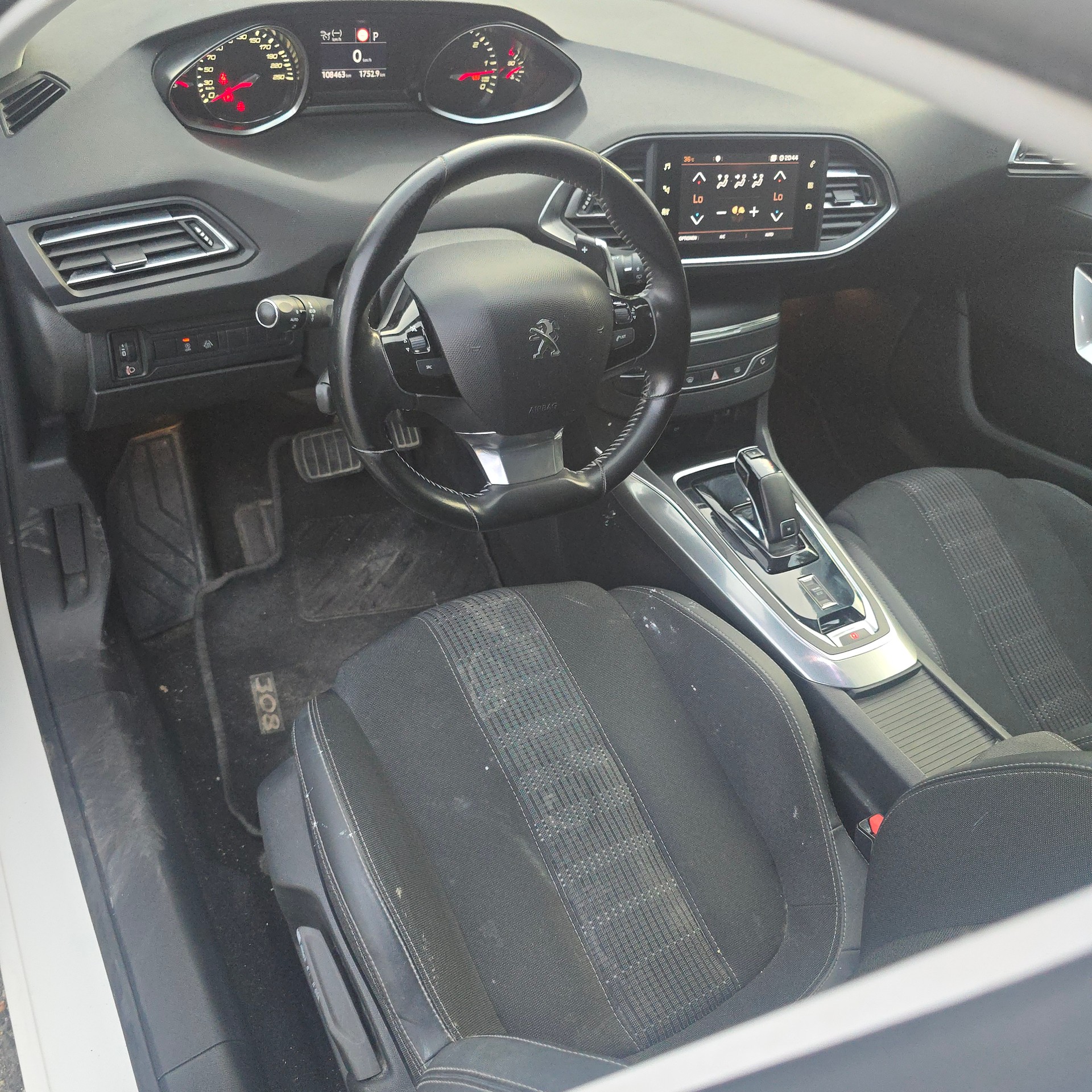 PEUGEOT 308 SW 1.5 BlueHDI Active EAT8-image-9