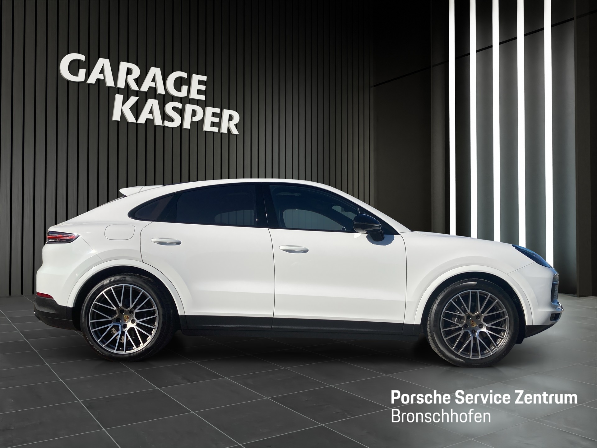 PORSCHE Cayenne Coupé Platinum Edition-image-5