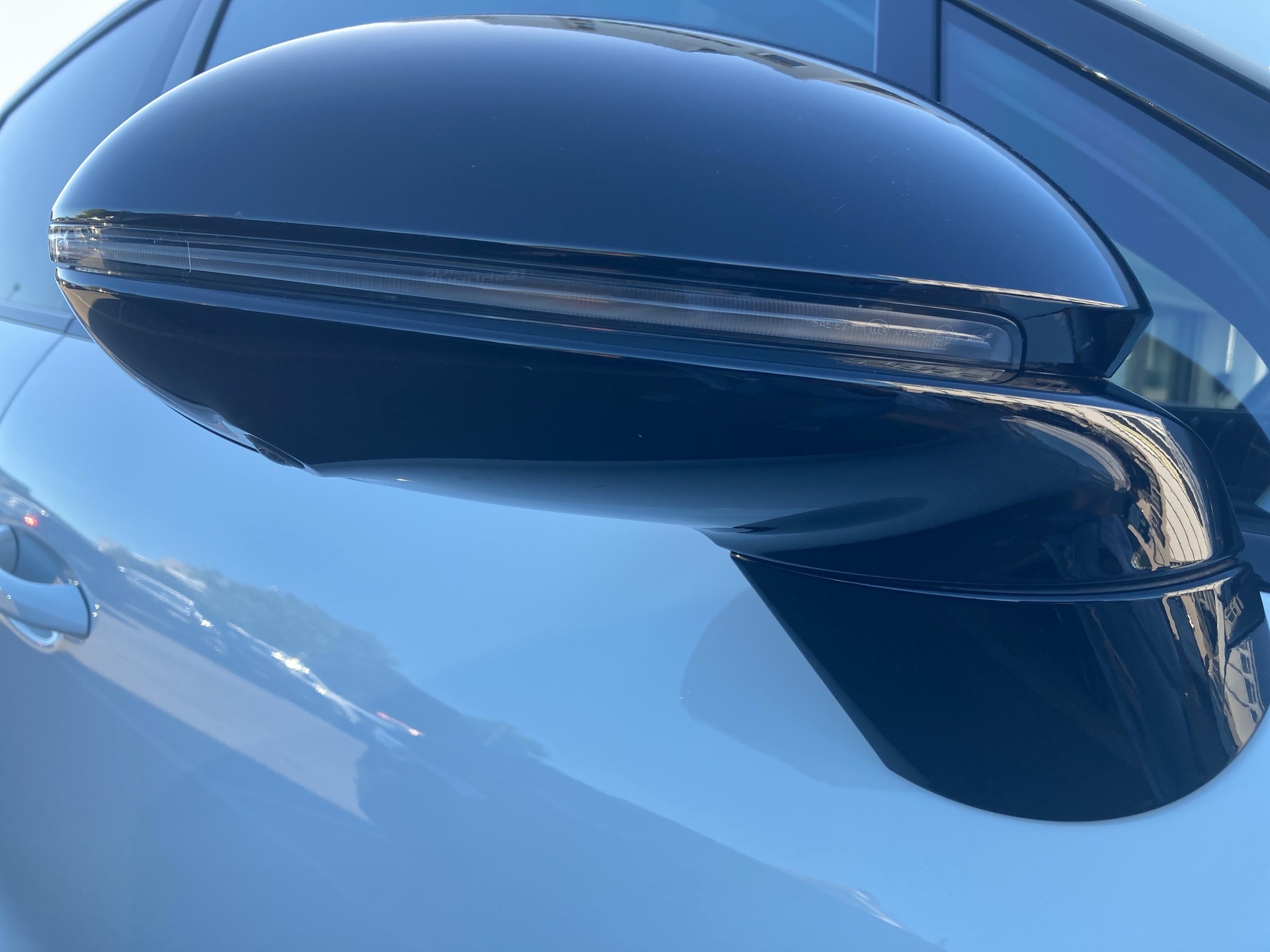PORSCHE Cayenne Coupé Platinum Edition-image-21