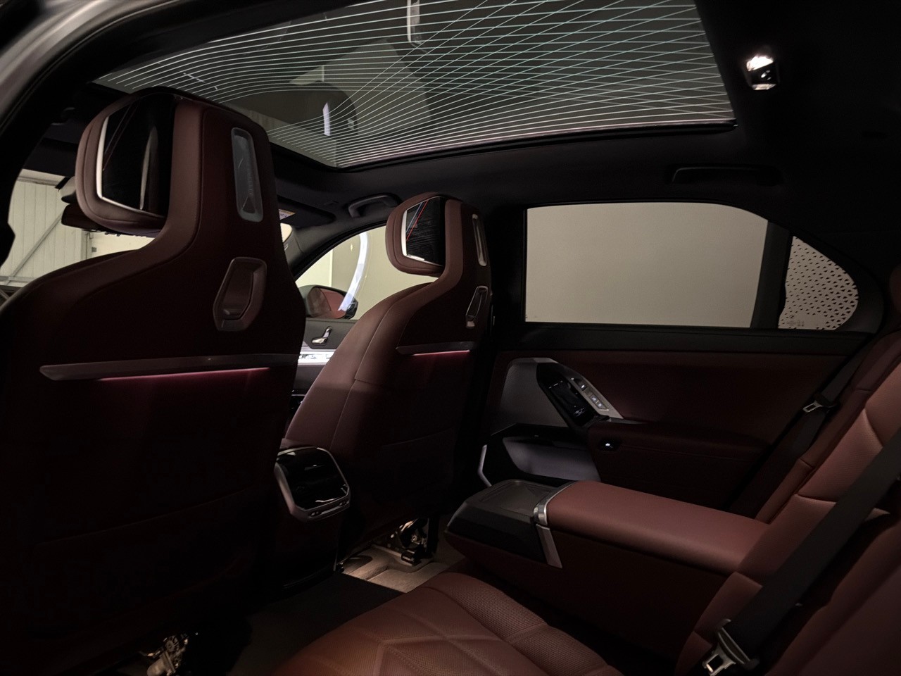 BMW 740d xDrive 48V M Sport-image-10