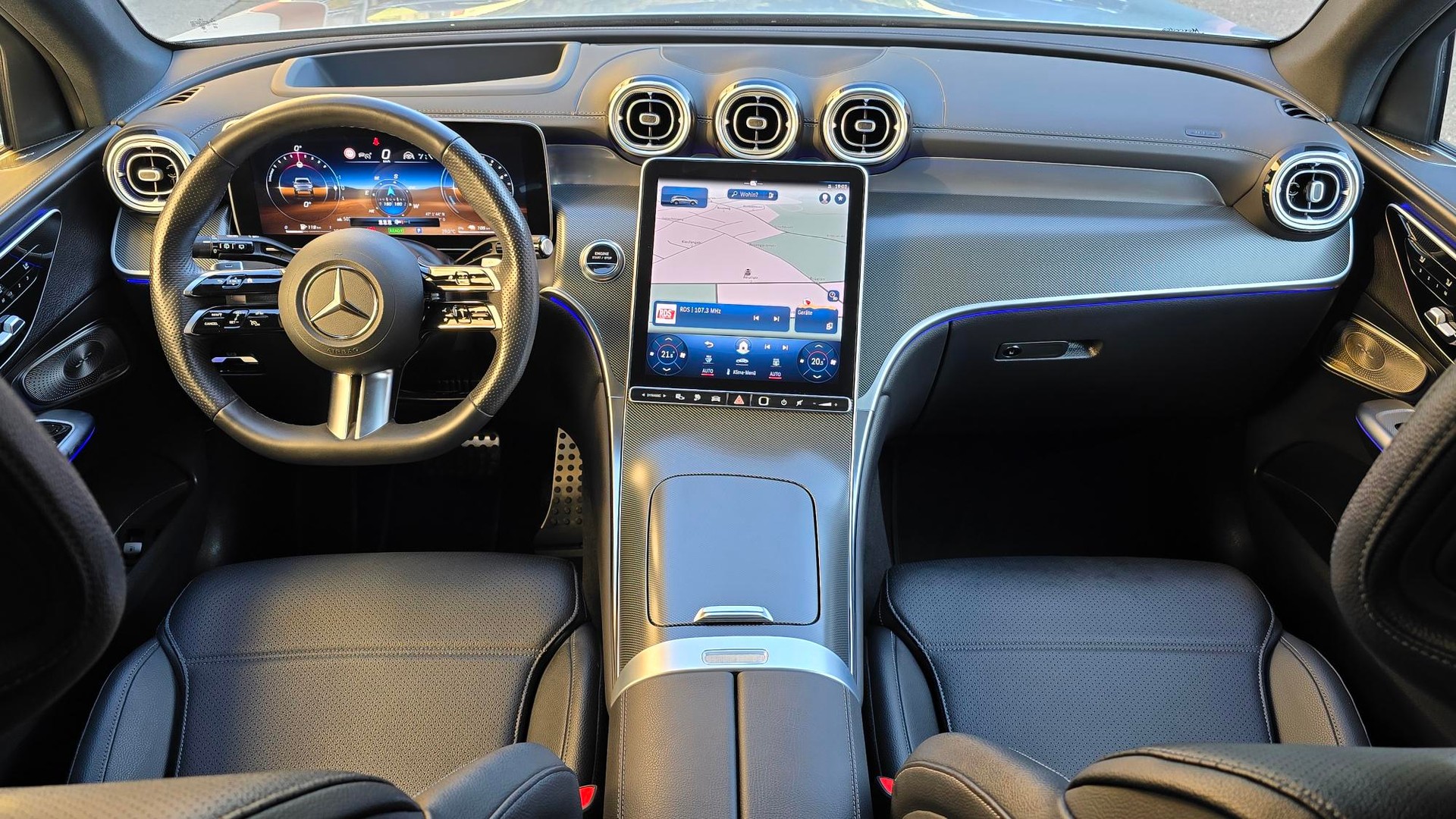 MERCEDES-BENZ GLC 400 e 4Matic 9G-Tronic-image-12