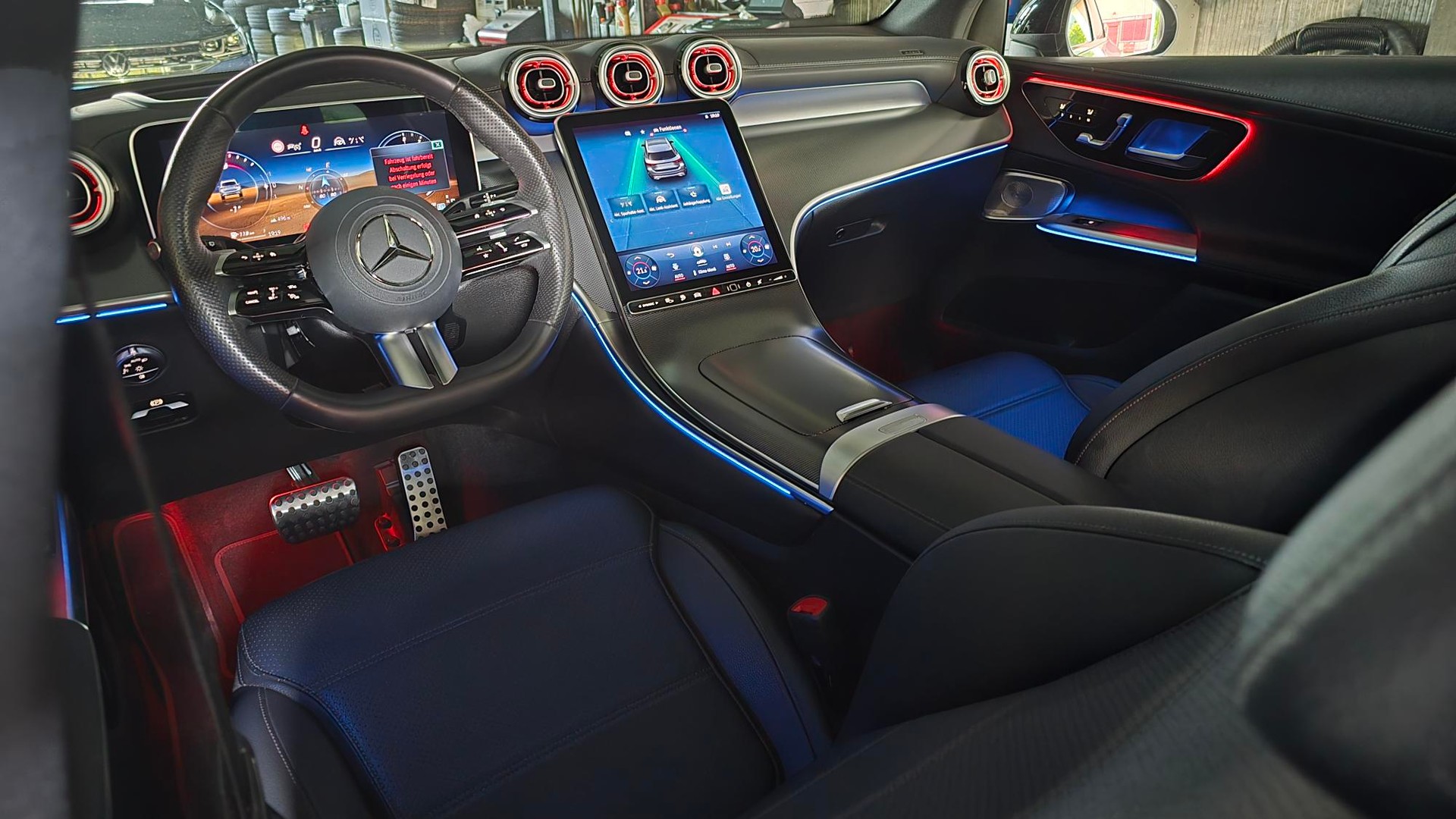 MERCEDES-BENZ GLC 400 e 4Matic 9G-Tronic-image-17