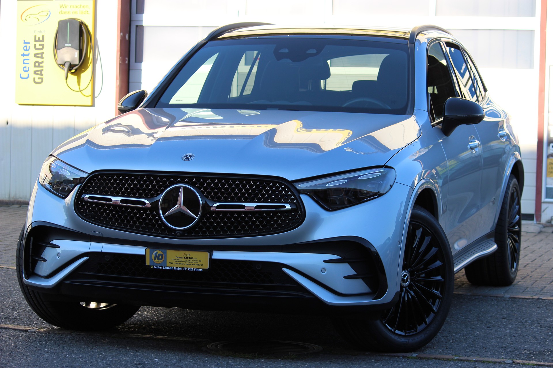 MERCEDES-BENZ GLC 400 e 4Matic 9G-Tronic-showroom-element-3