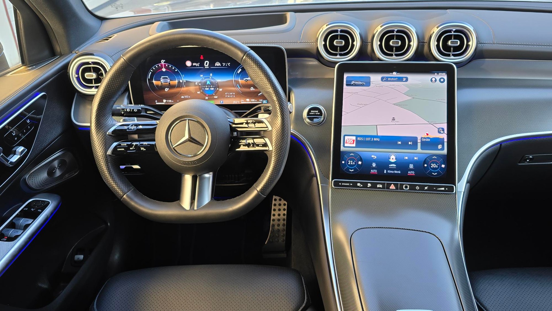 MERCEDES-BENZ GLC 400 e 4Matic 9G-Tronic-image-13