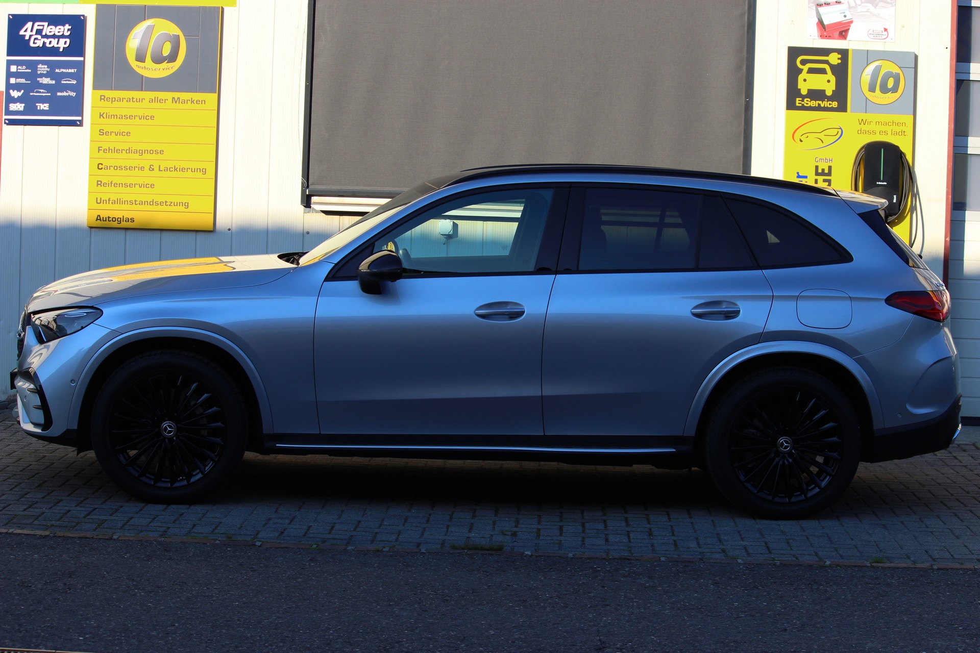 MERCEDES-BENZ GLC 400 e 4Matic 9G-Tronic-image-9