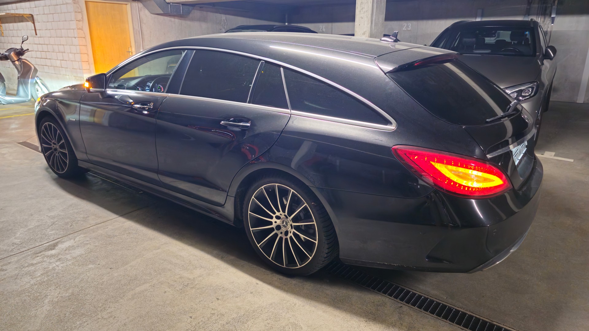 MERCEDES-BENZ CLS 350 d 4matic-image-1