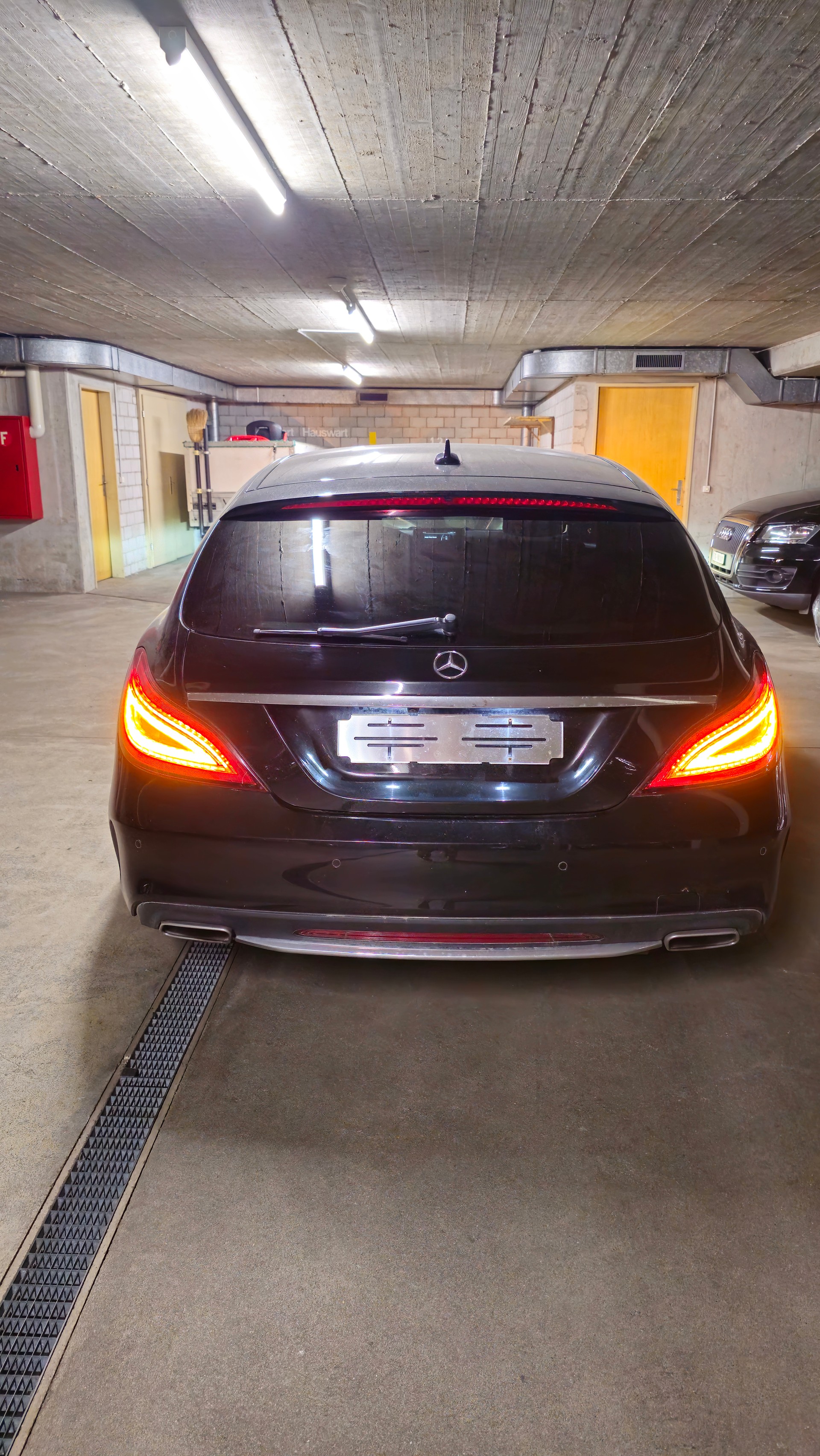 MERCEDES-BENZ CLS 350 d 4matic-image-2