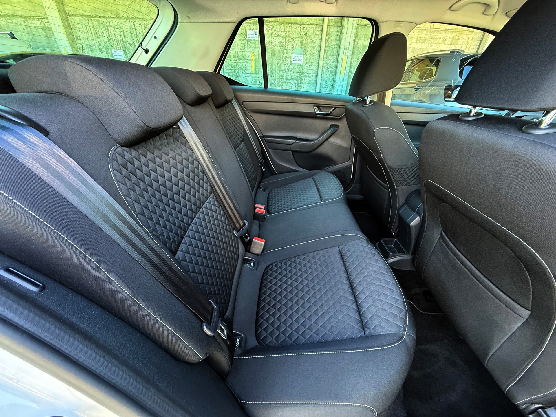 SKODA Fabia 1.2 TSI Swiss Edition DSG Automat-image-8