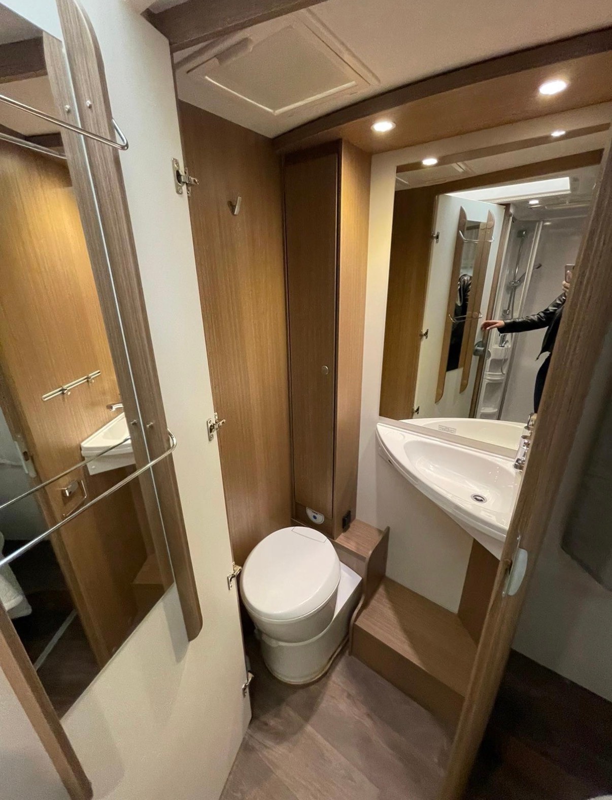 FIAT Ducato 35 2.3 Multijet 140 mit viel Sonderausstattung-image-5