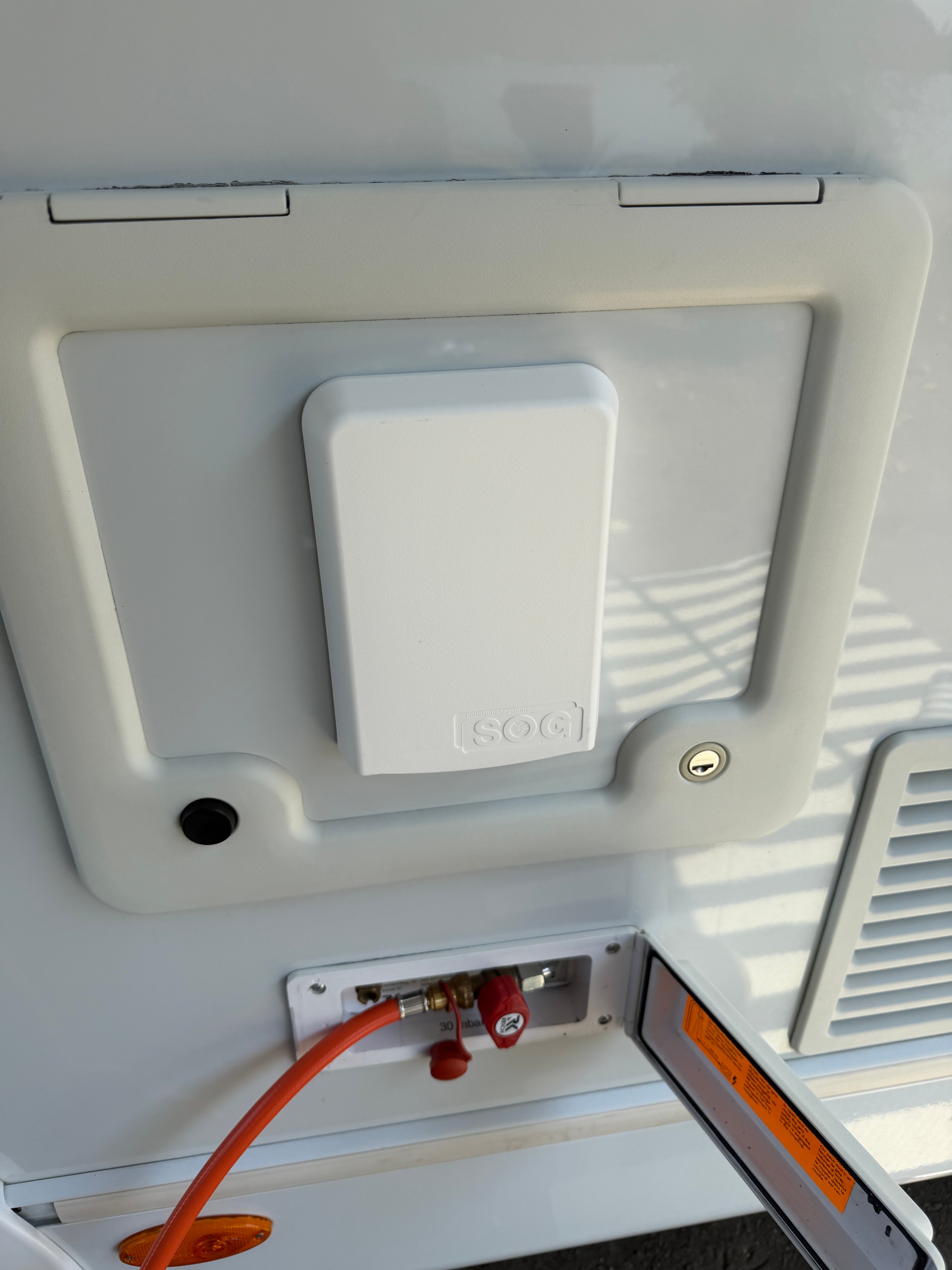 FIAT Ducato 35 2.3 Multijet 140 mit viel Sonderausstattung-image-9