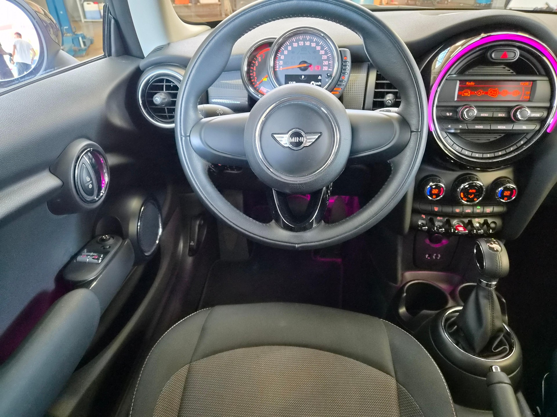 MINI F56 1.5i Cooper-image-9