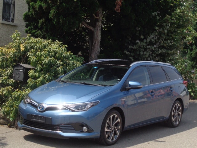 TOYOTA Auris Touring Sports 1.8 HSD Style e-CVT