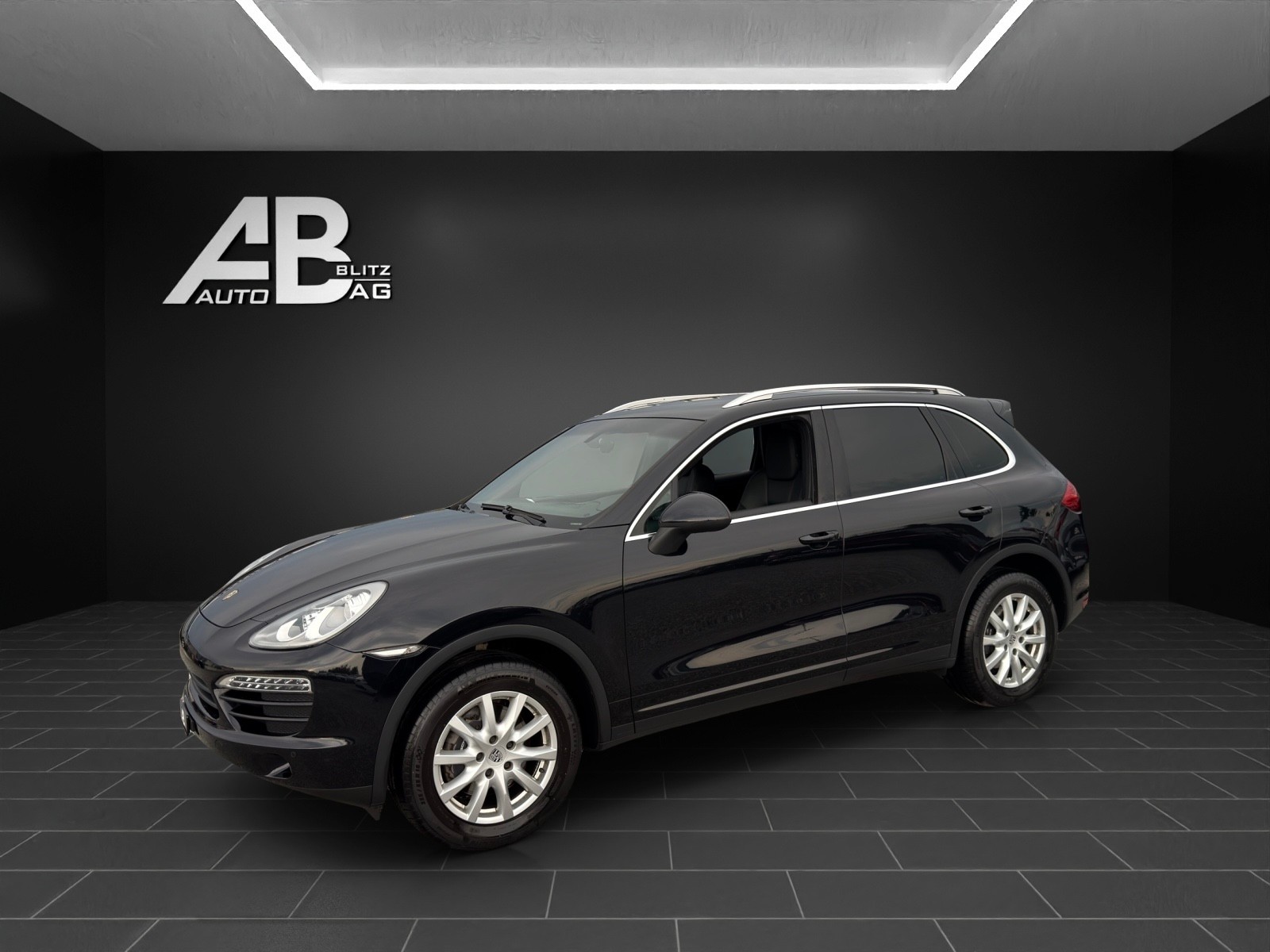 PORSCHE Cayenne Tiptronic-showroom-element-1