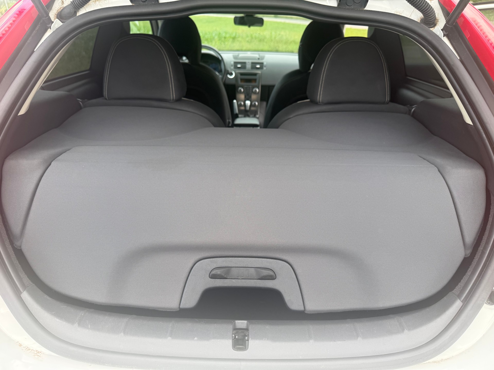 VOLVO C30 D3 R-Design-image-11