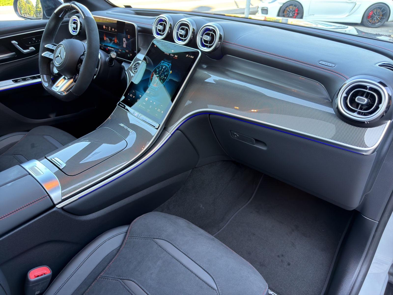 MERCEDES-BENZ GLC 53 AMG 4Matic+ 9G-Tronic-image-17
