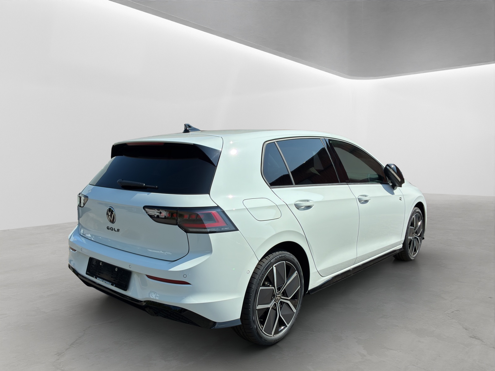 VW Golf 1.5 e TSI mHEV R-Line DSG-showroom-element-3