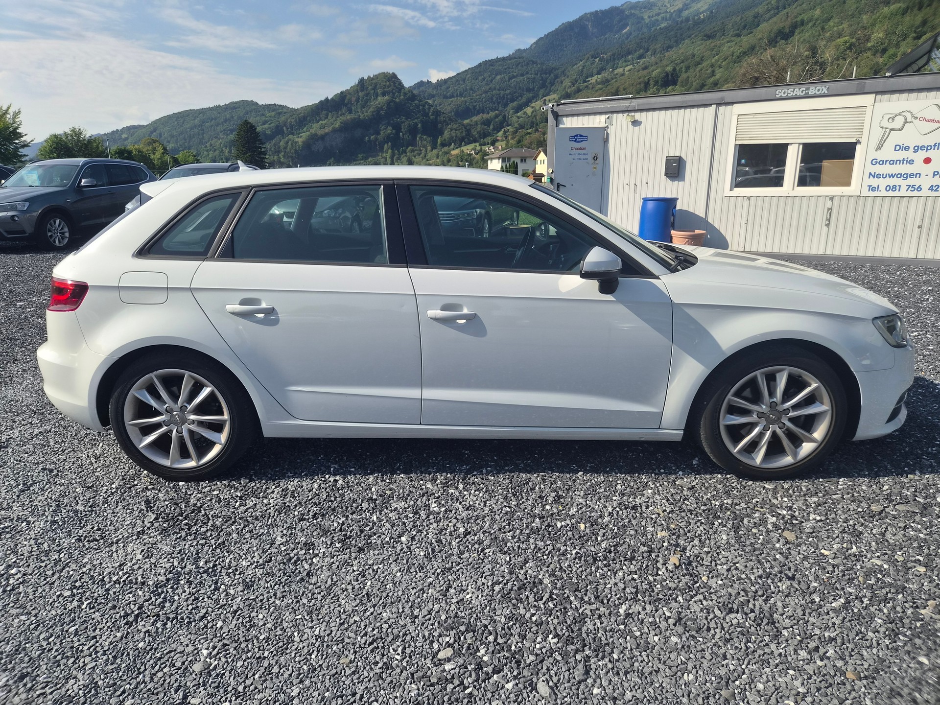 AUDI A3 Sportback 2.0 TDI Attraction S-tronic-image-6