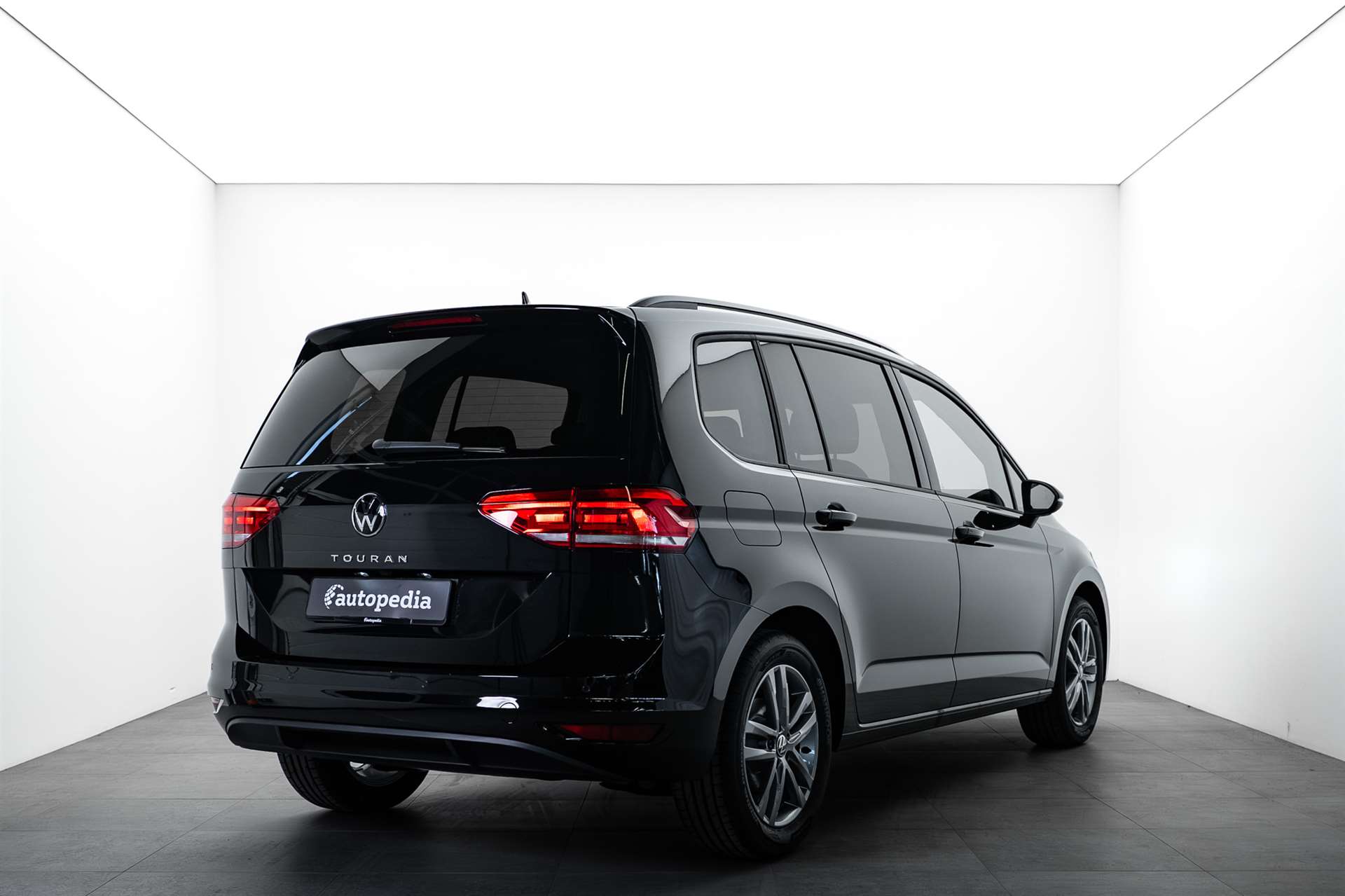 VW VW Touran 1.5 TSi DSG-Automat 7-Plätzer-showroom-element-2