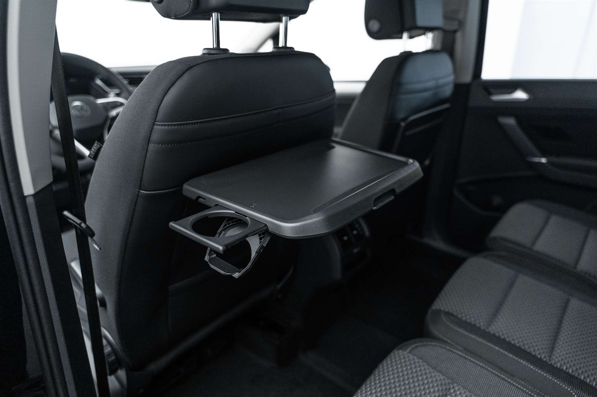 VW VW Touran 1.5 TSi DSG-Automat 7-Plätzer-image-24