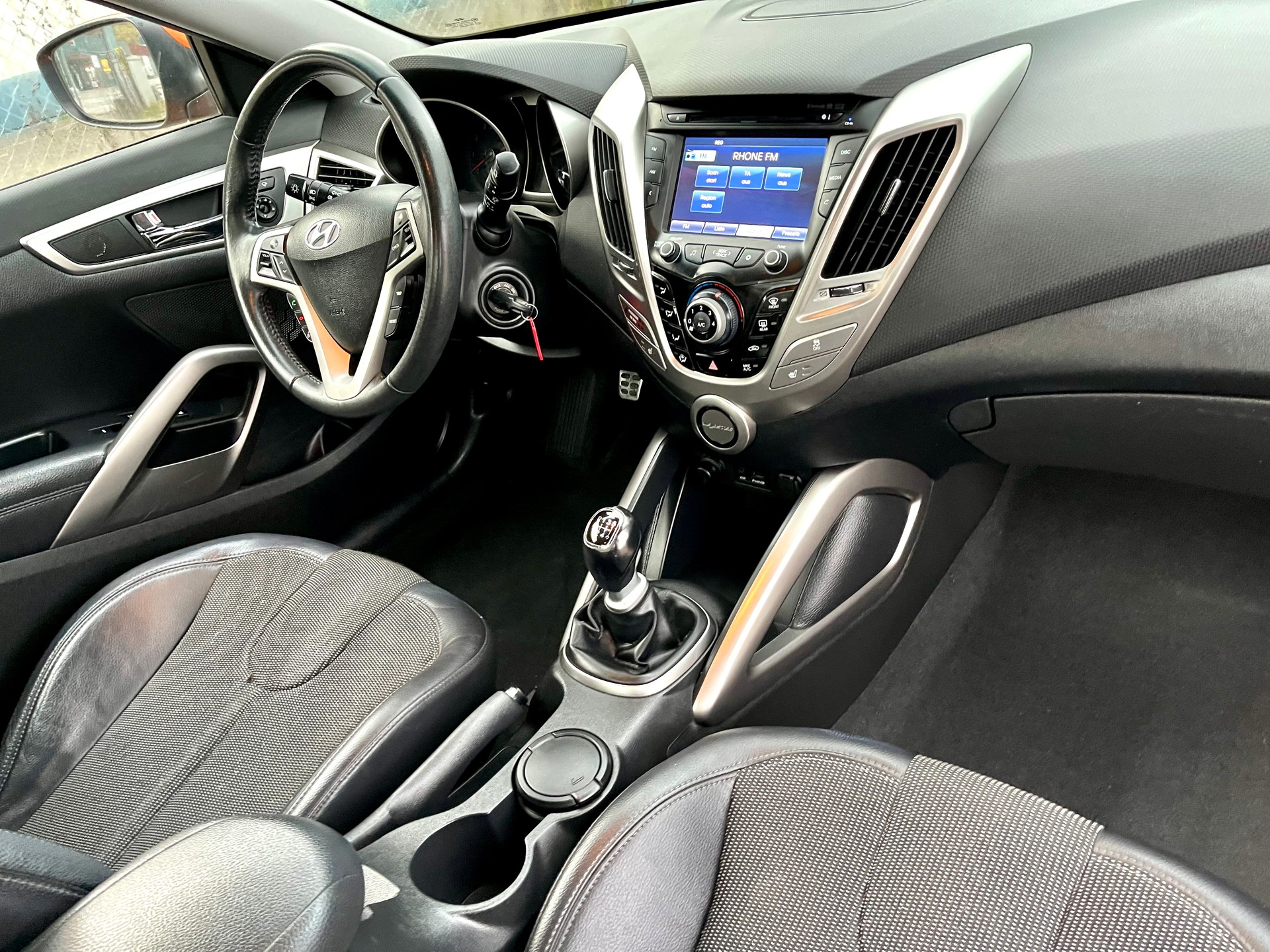 HYUNDAI Veloster 1.6 GDI-image-14